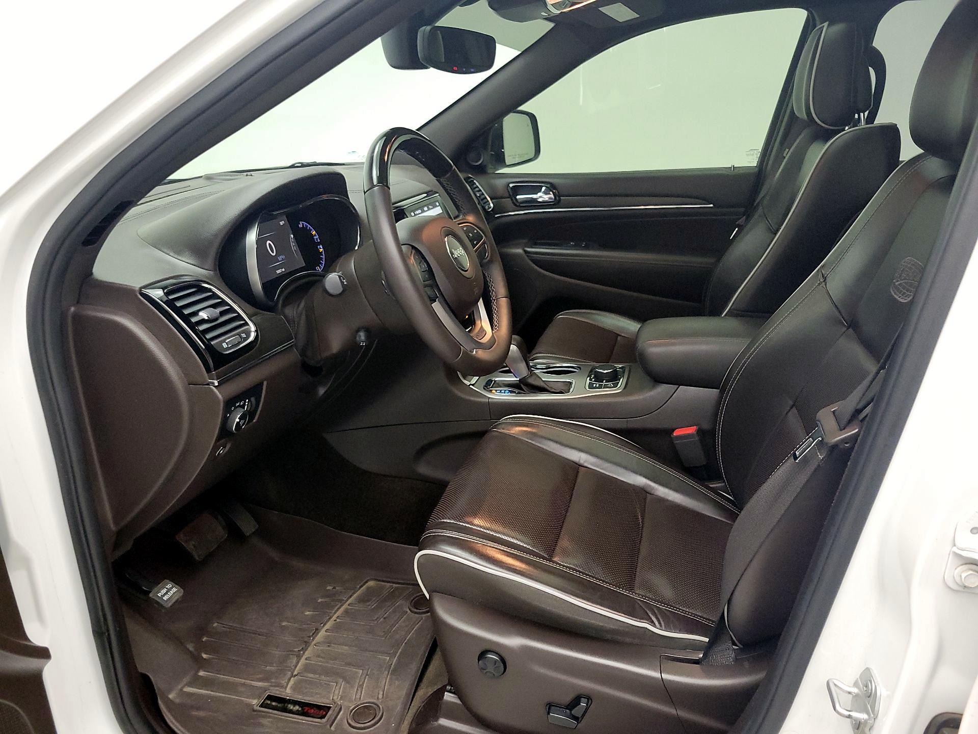 Thumbnail: 2019 Jeep Grand Cherokee - 11