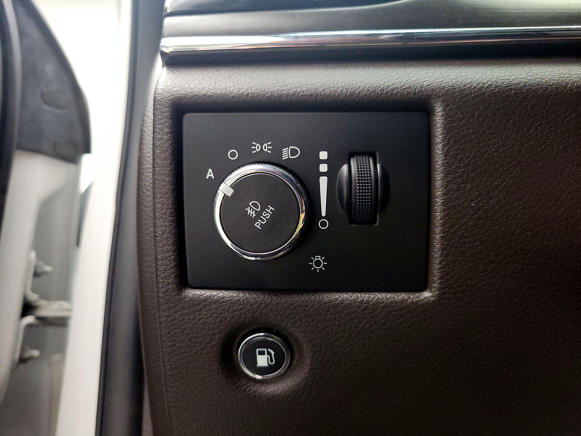 Thumbnail: 2019 Jeep Grand Cherokee - 13