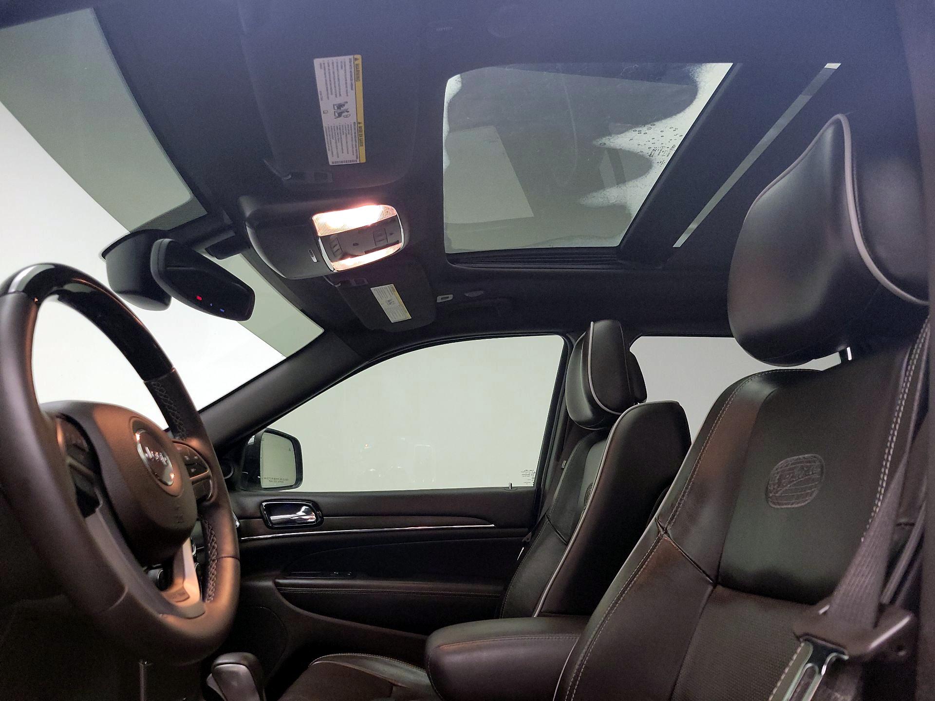 Thumbnail: 2019 Jeep Grand Cherokee - 20