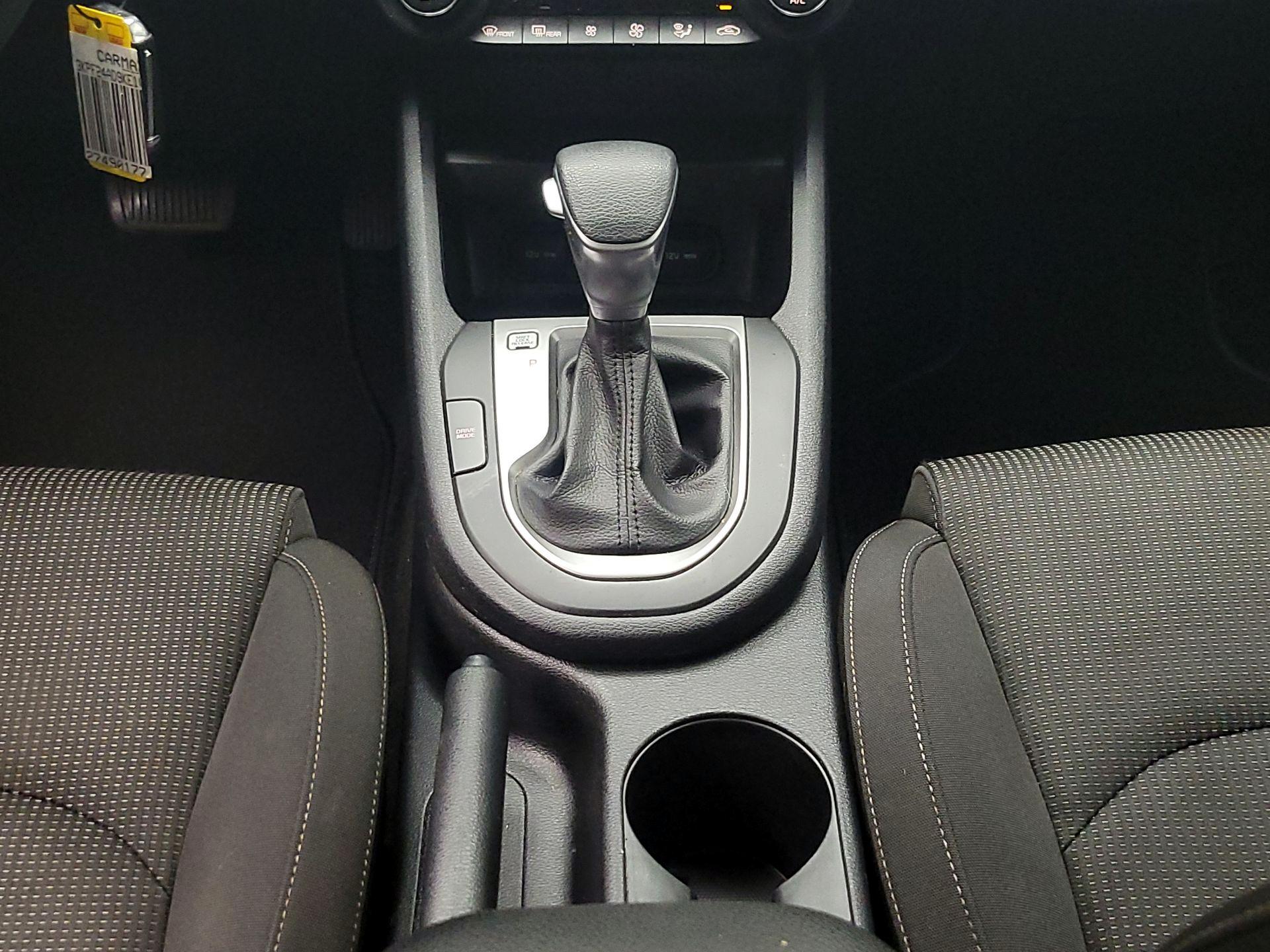 Thumbnail: 2019 Kia Forte - 17