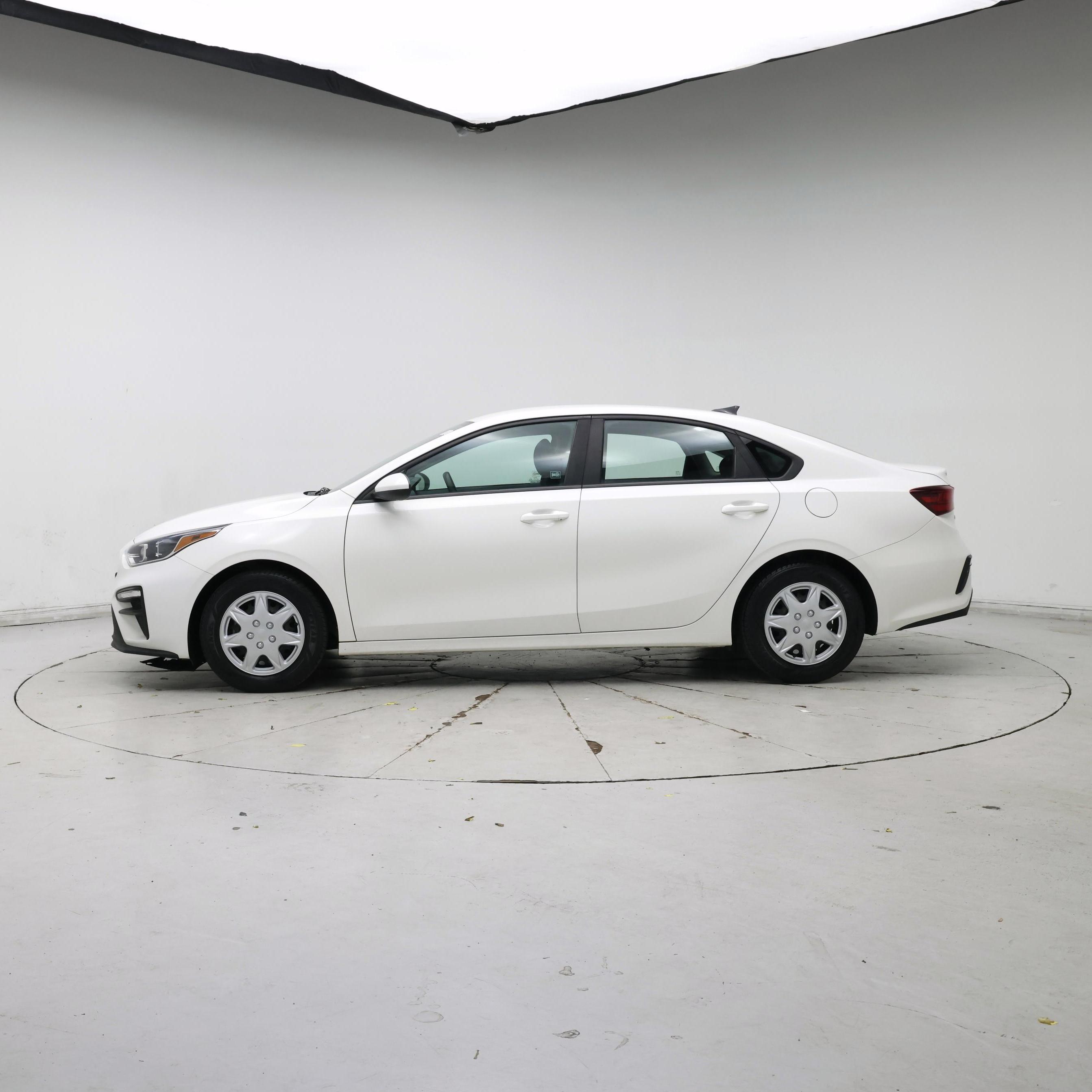 Thumbnail: 2019 Kia Forte - 3