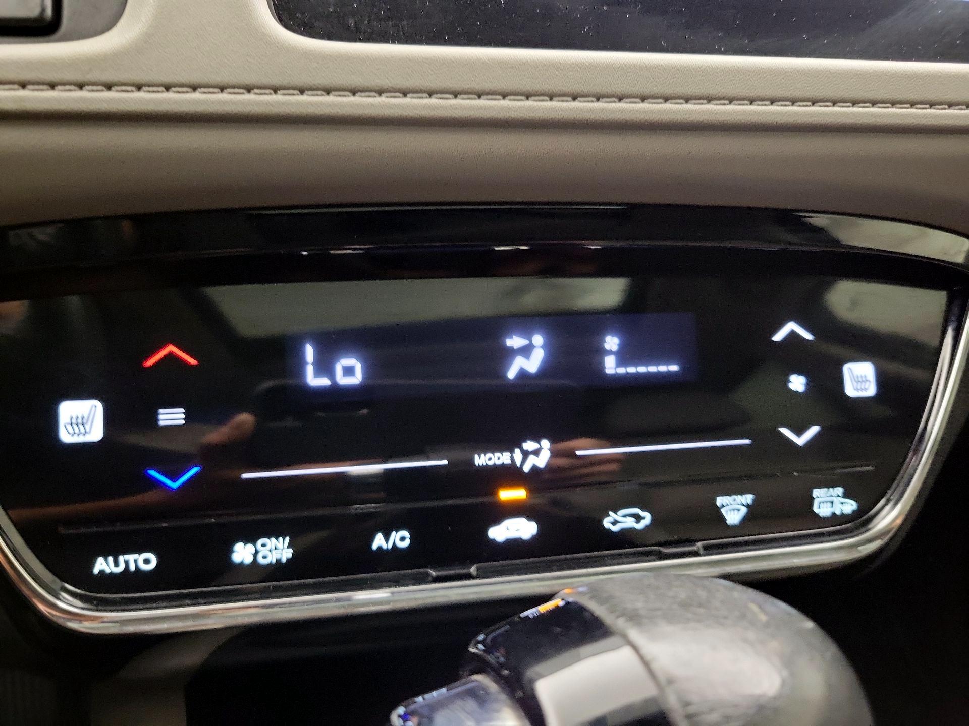 Thumbnail: 2016 Honda HR-V - 16