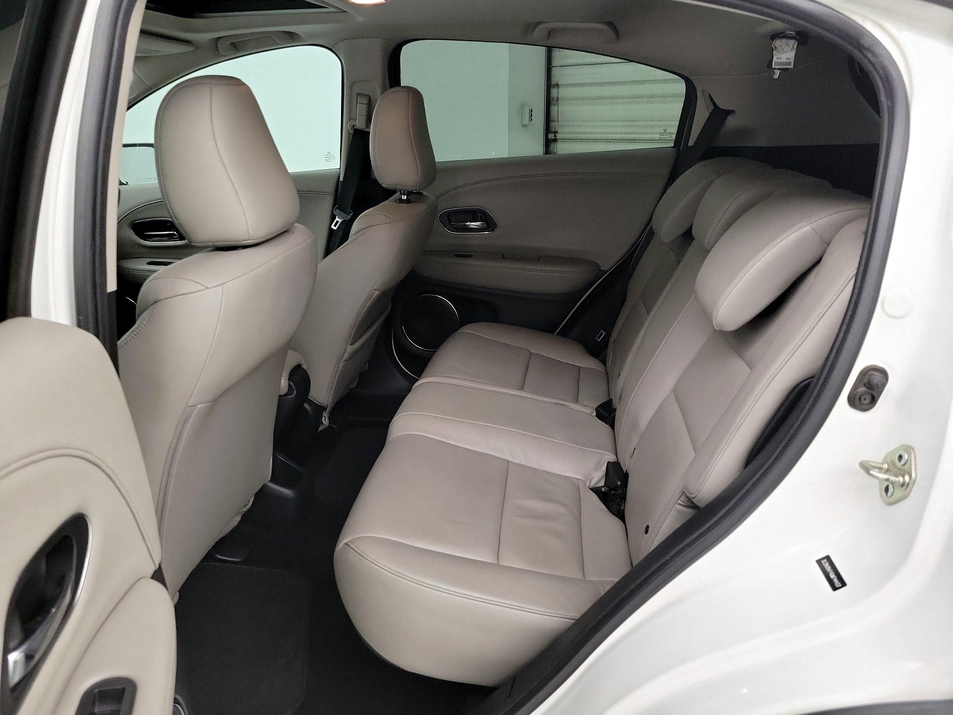 Thumbnail: 2016 Honda HR-V - 19