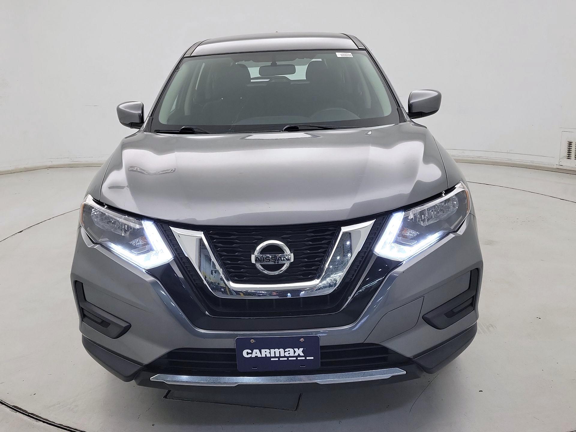 Thumbnail: 2017 Nissan Rogue - 2