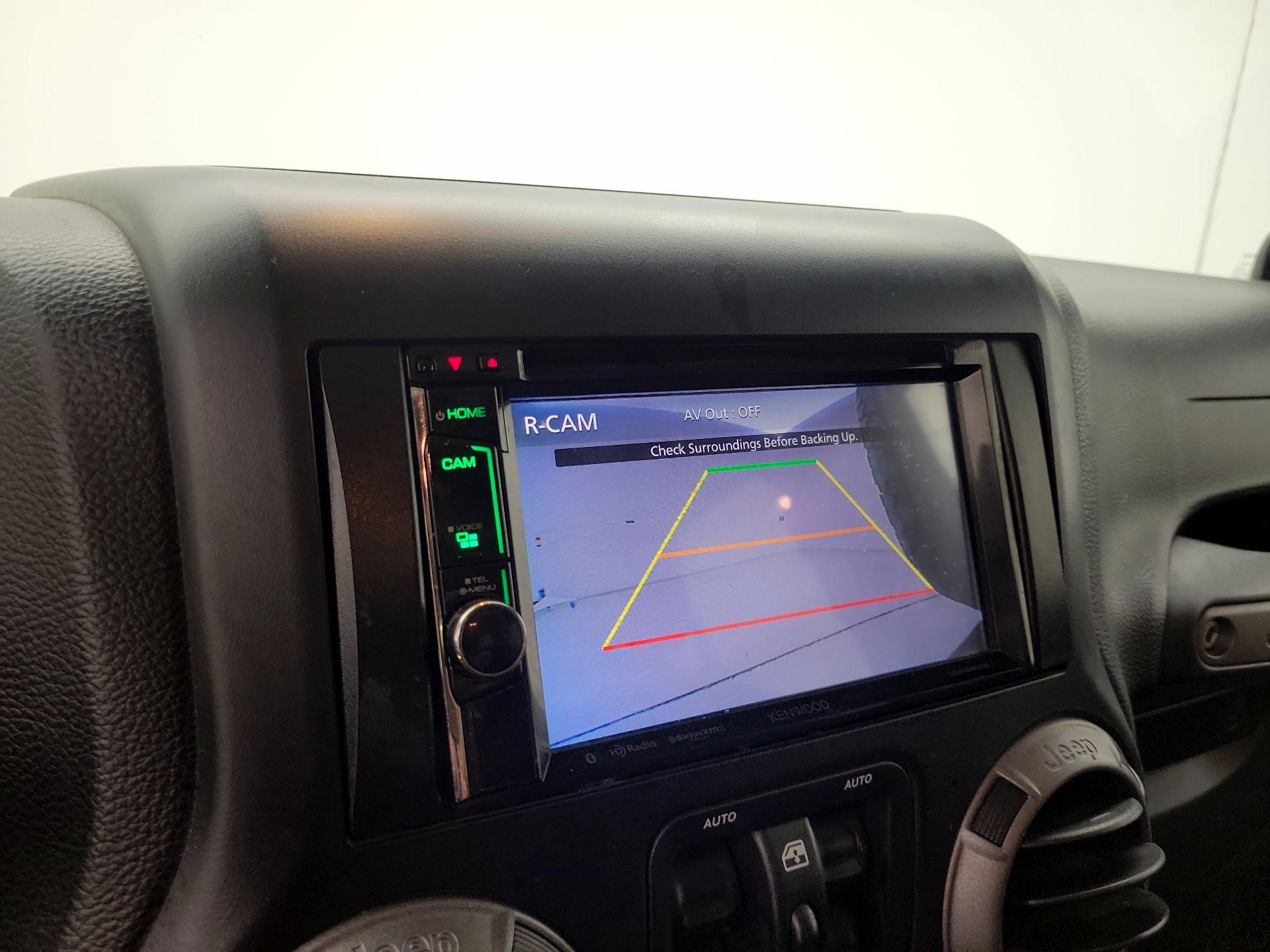 Thumbnail: 2013 Jeep Wrangler - 13