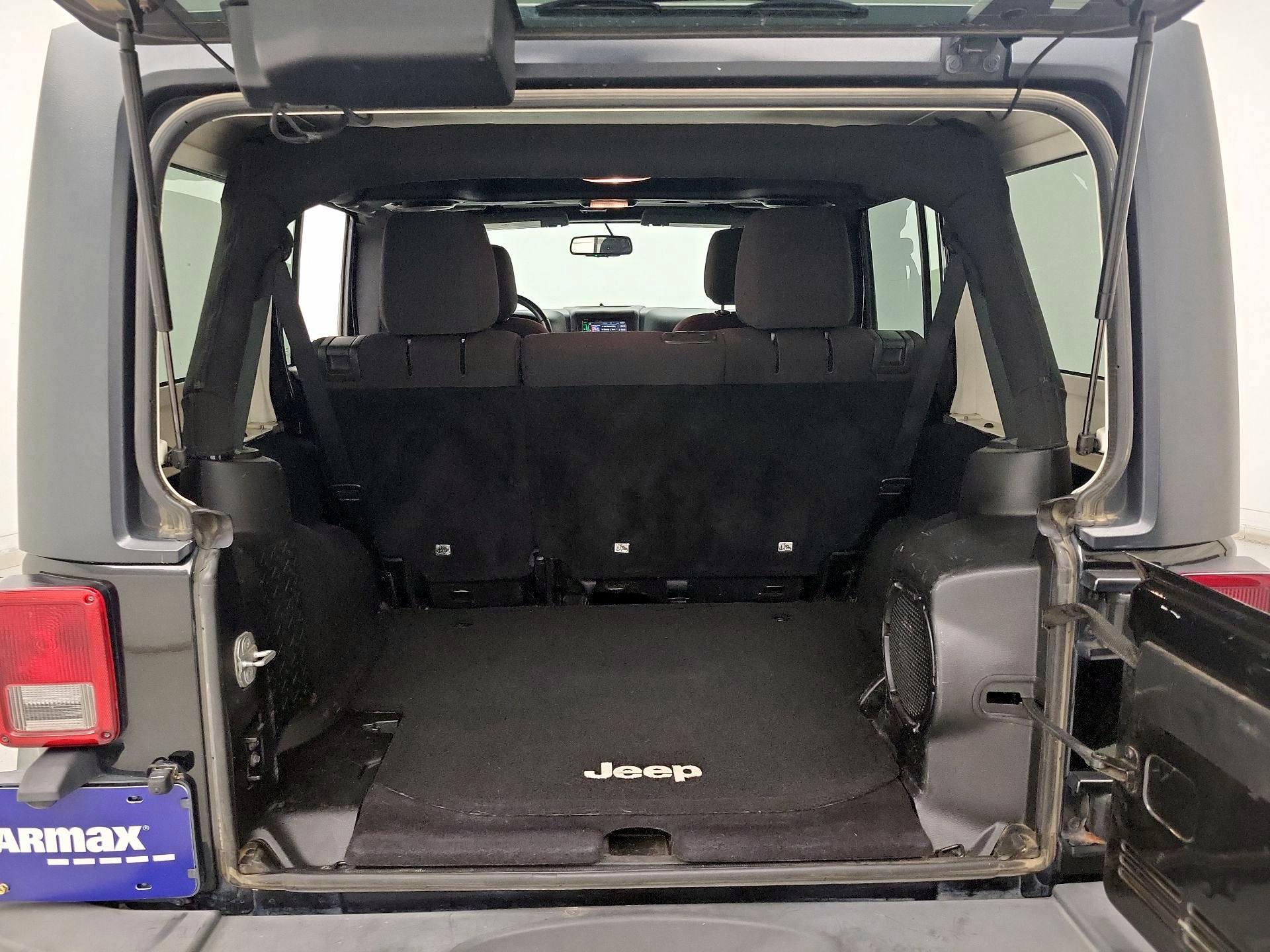 Thumbnail: 2013 Jeep Wrangler - 19