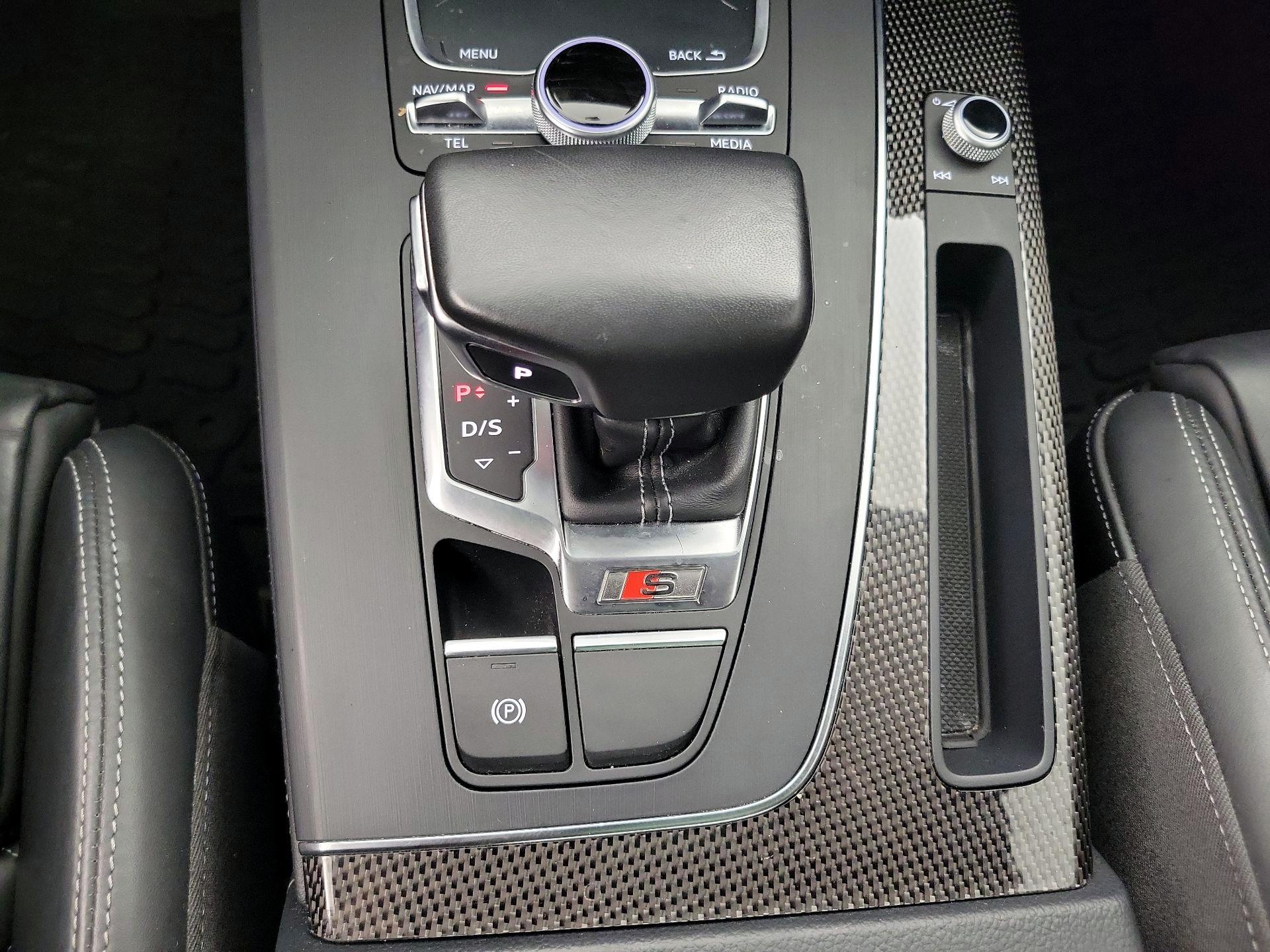 Thumbnail: 2018 Audi SQ5 - 17