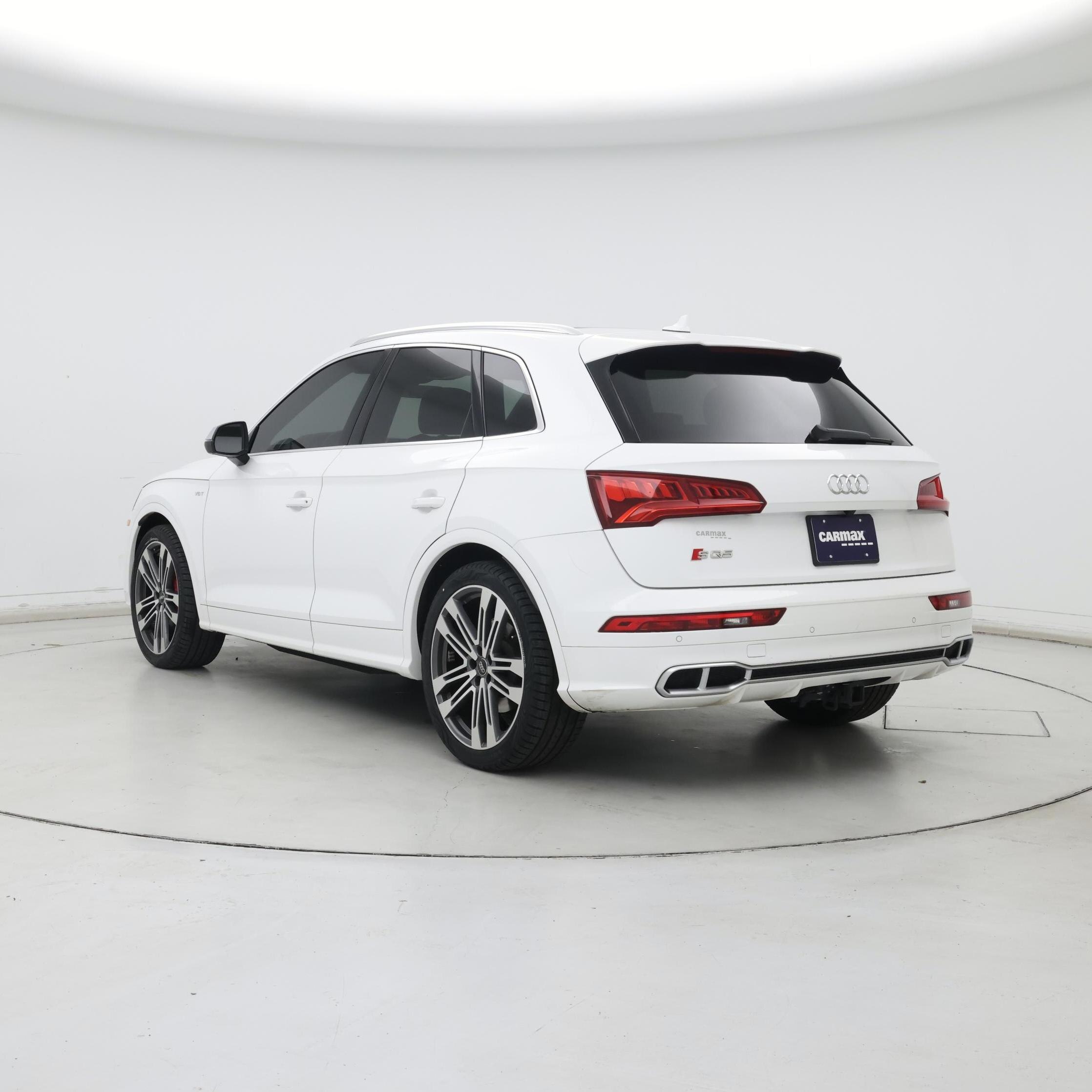 Thumbnail: 2018 Audi SQ5 - 2