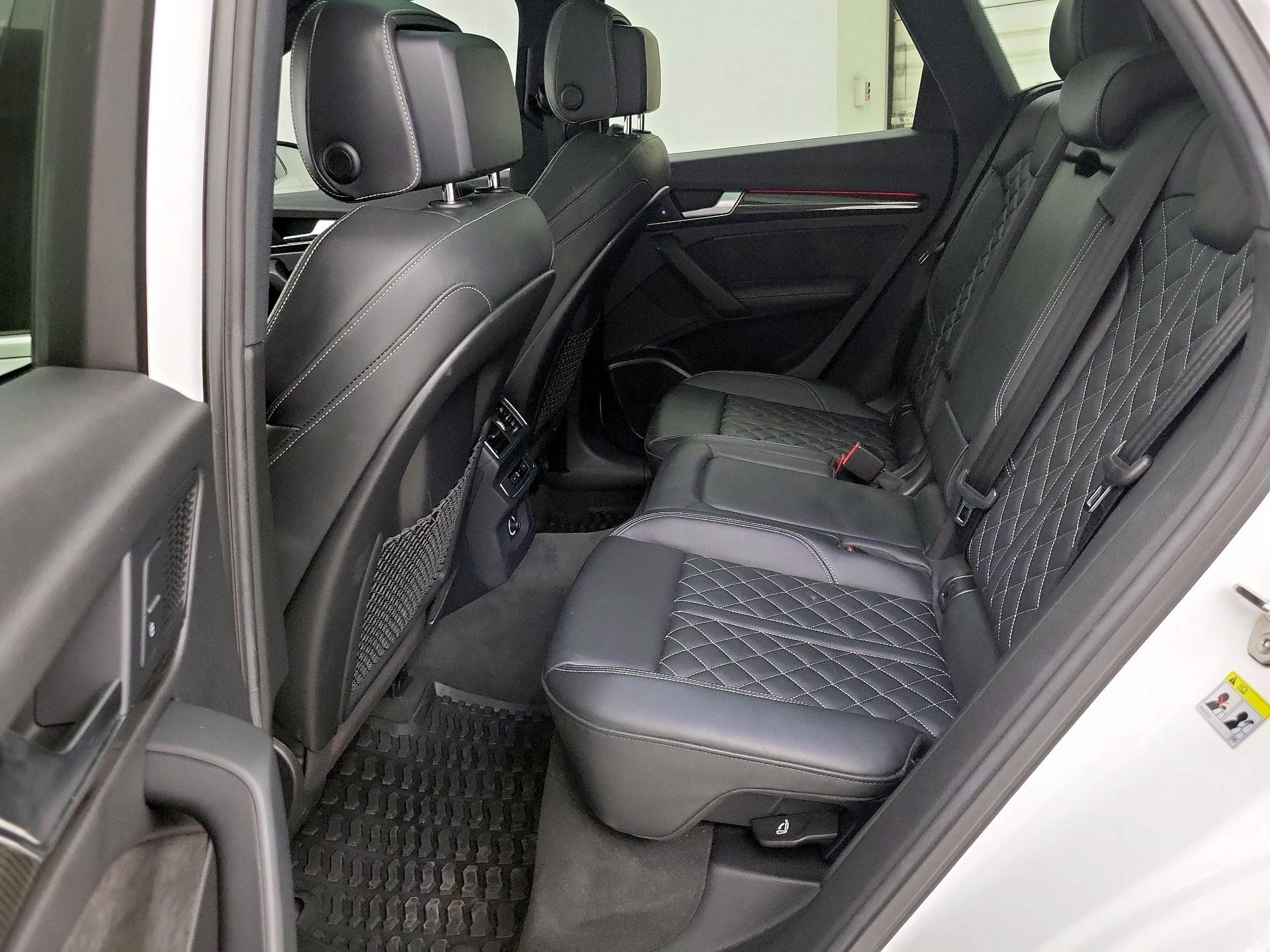 Thumbnail: 2018 Audi SQ5 - 20