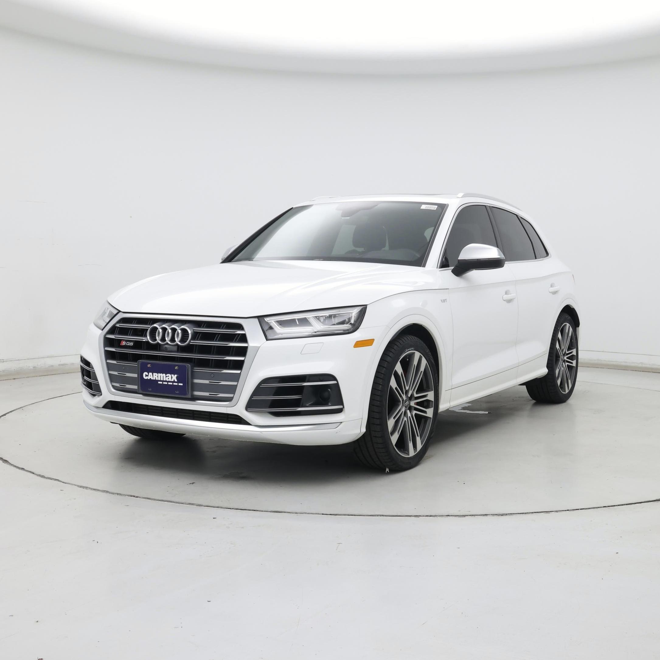 Thumbnail: 2018 Audi SQ5 - 4