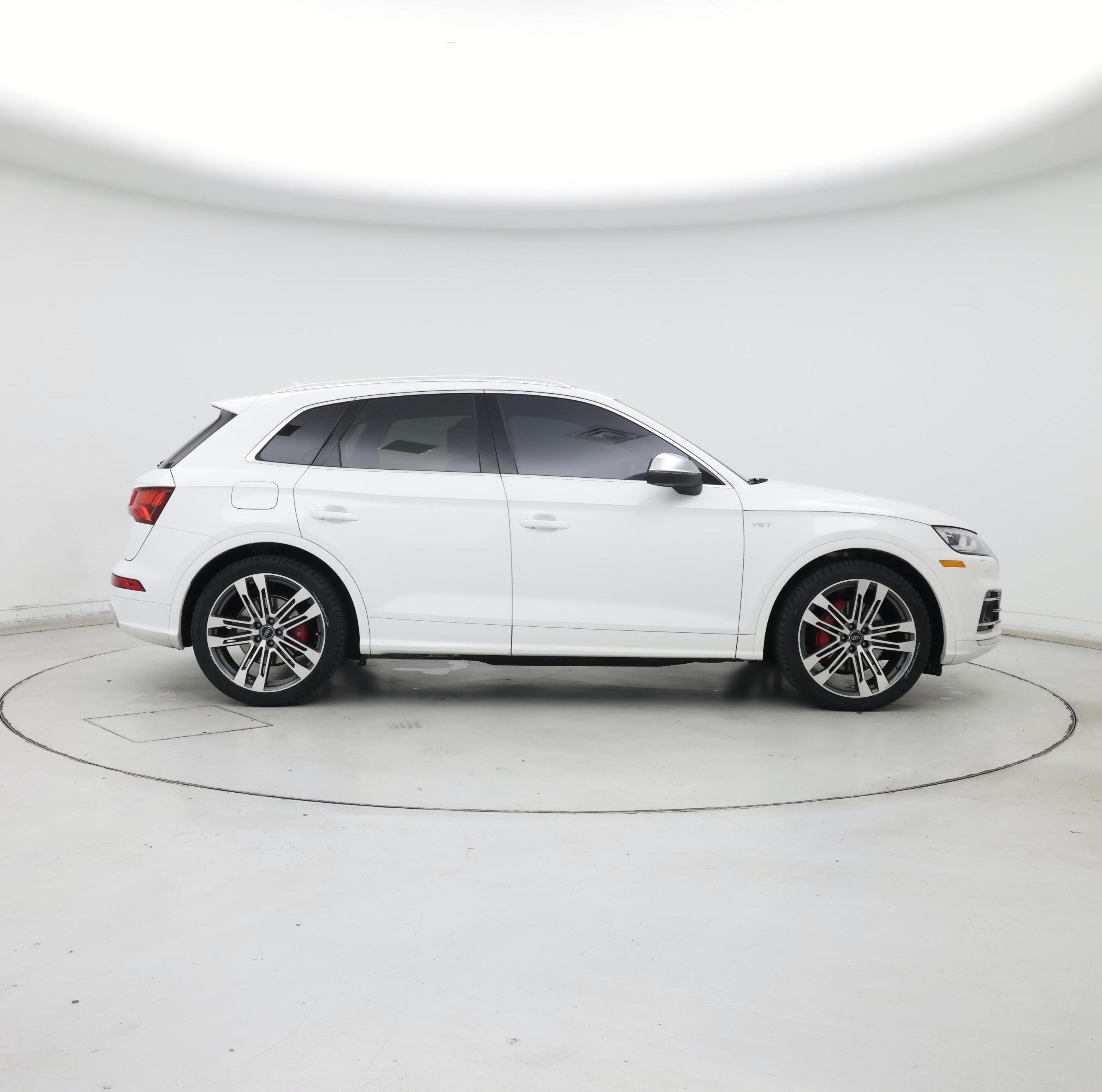 Thumbnail: 2018 Audi SQ5 - 7