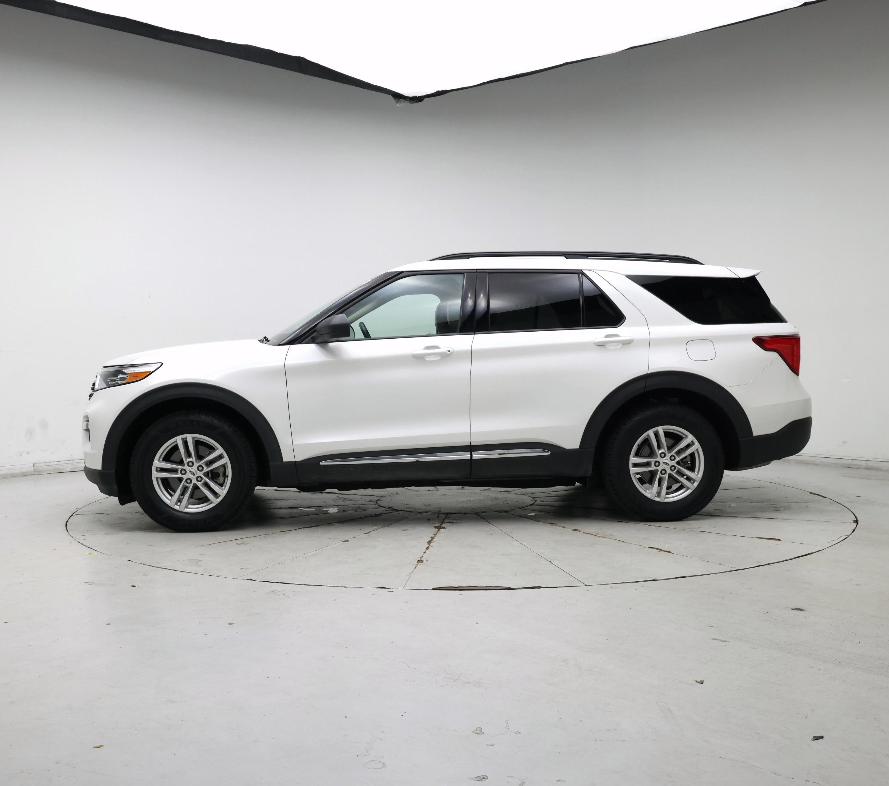 Thumbnail: 2020 Ford Explorer - 3