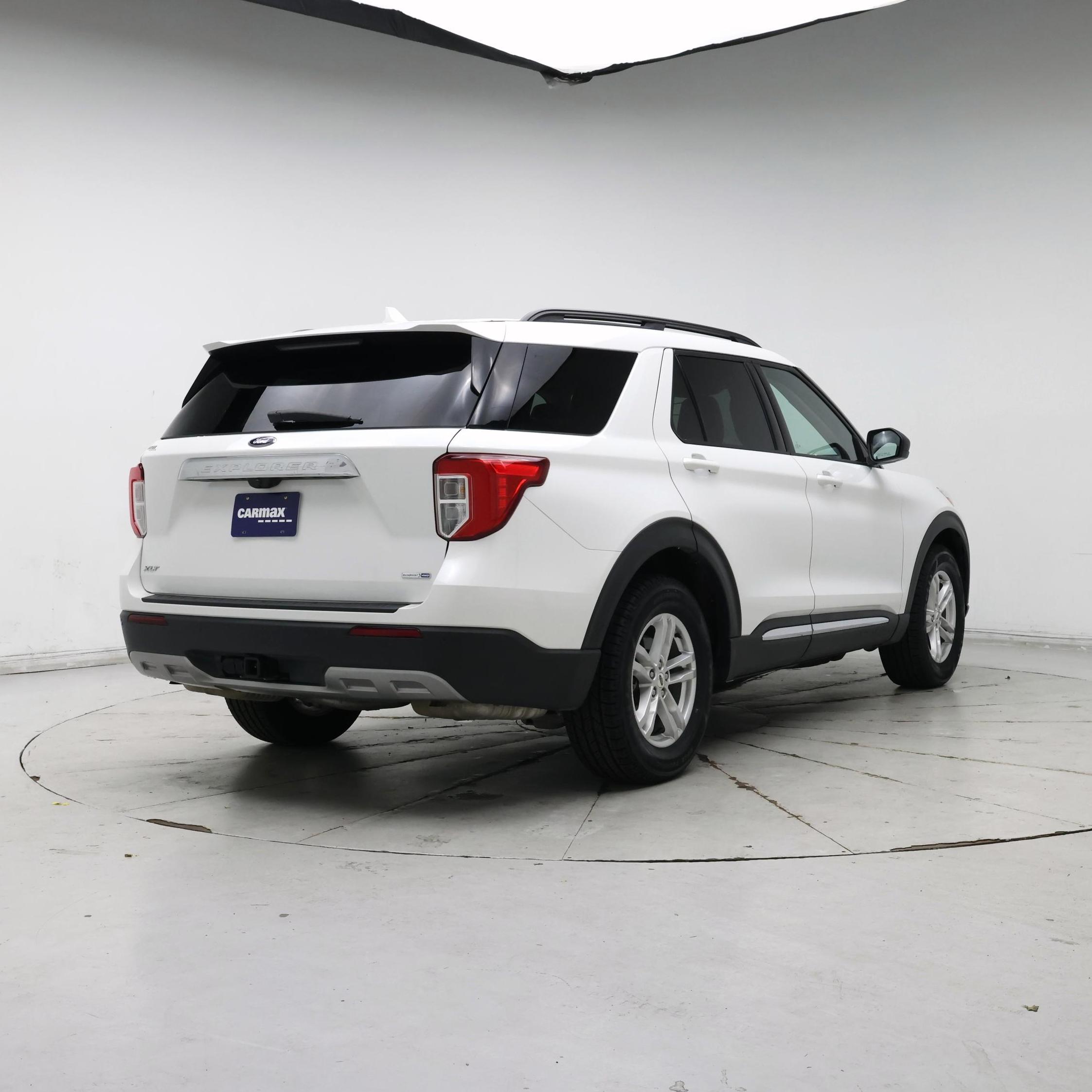 Thumbnail: 2020 Ford Explorer - 8
