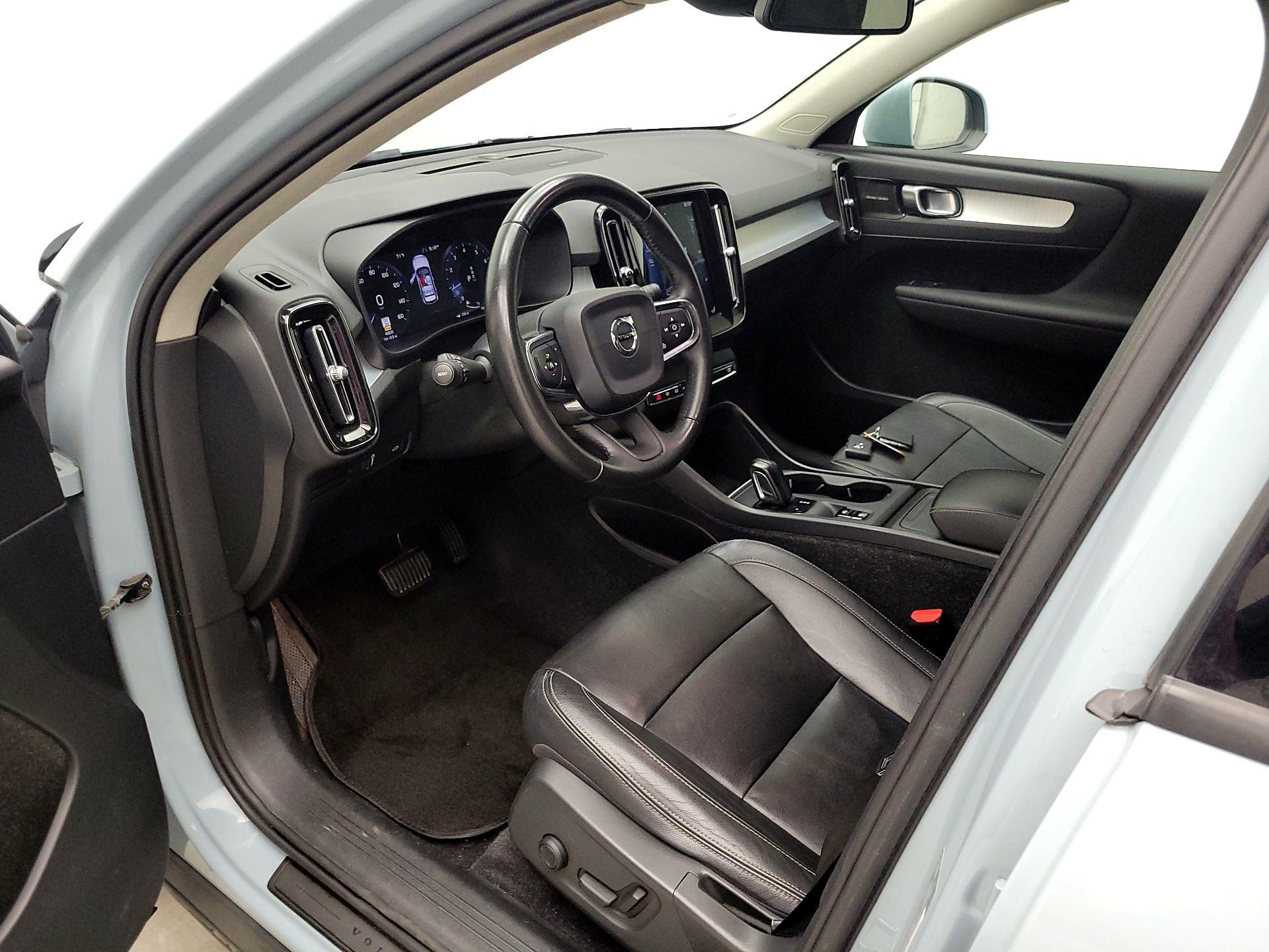 Thumbnail: 2019 Volvo XC40 - 11