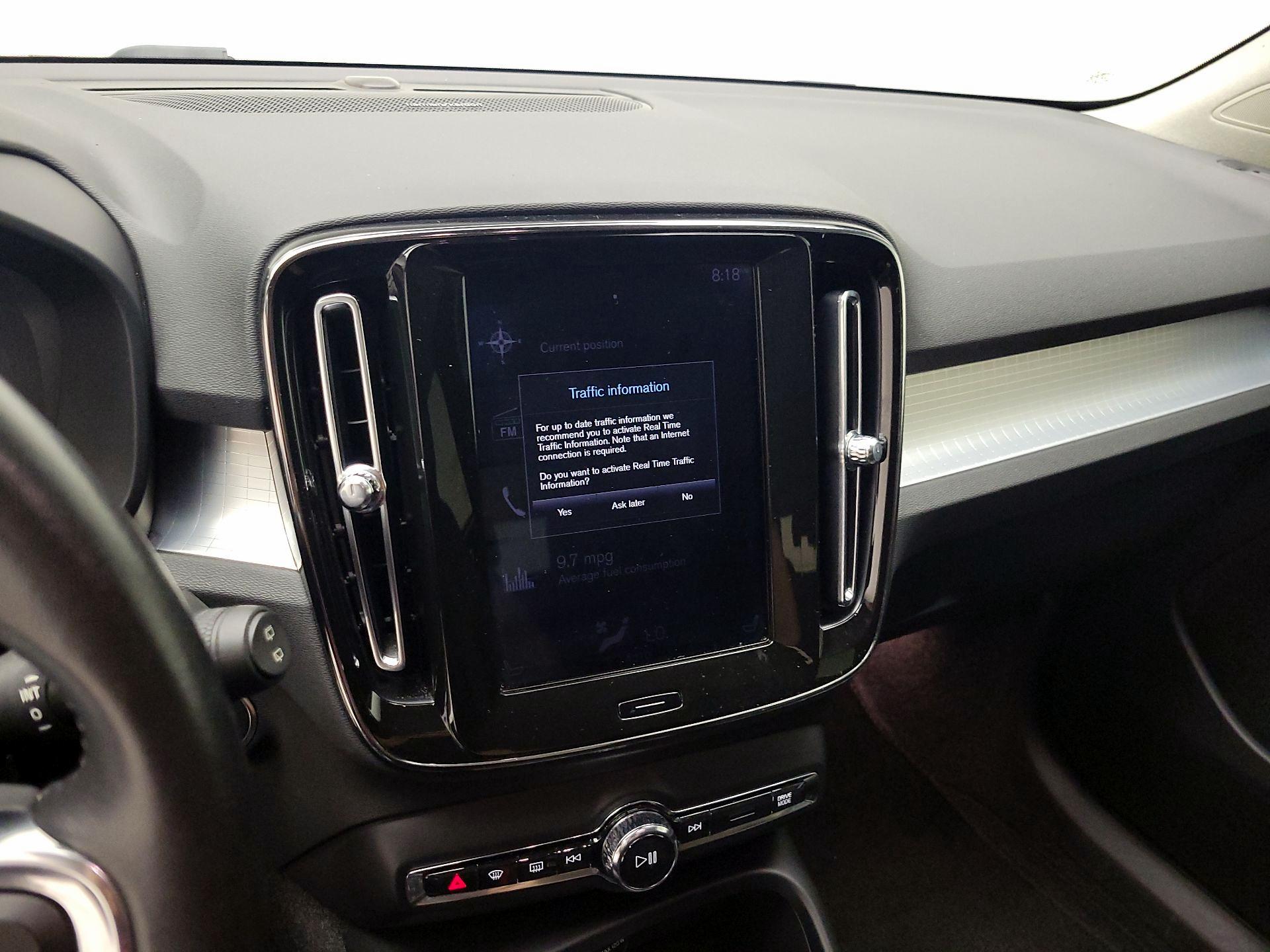 Thumbnail: 2019 Volvo XC40 - 16