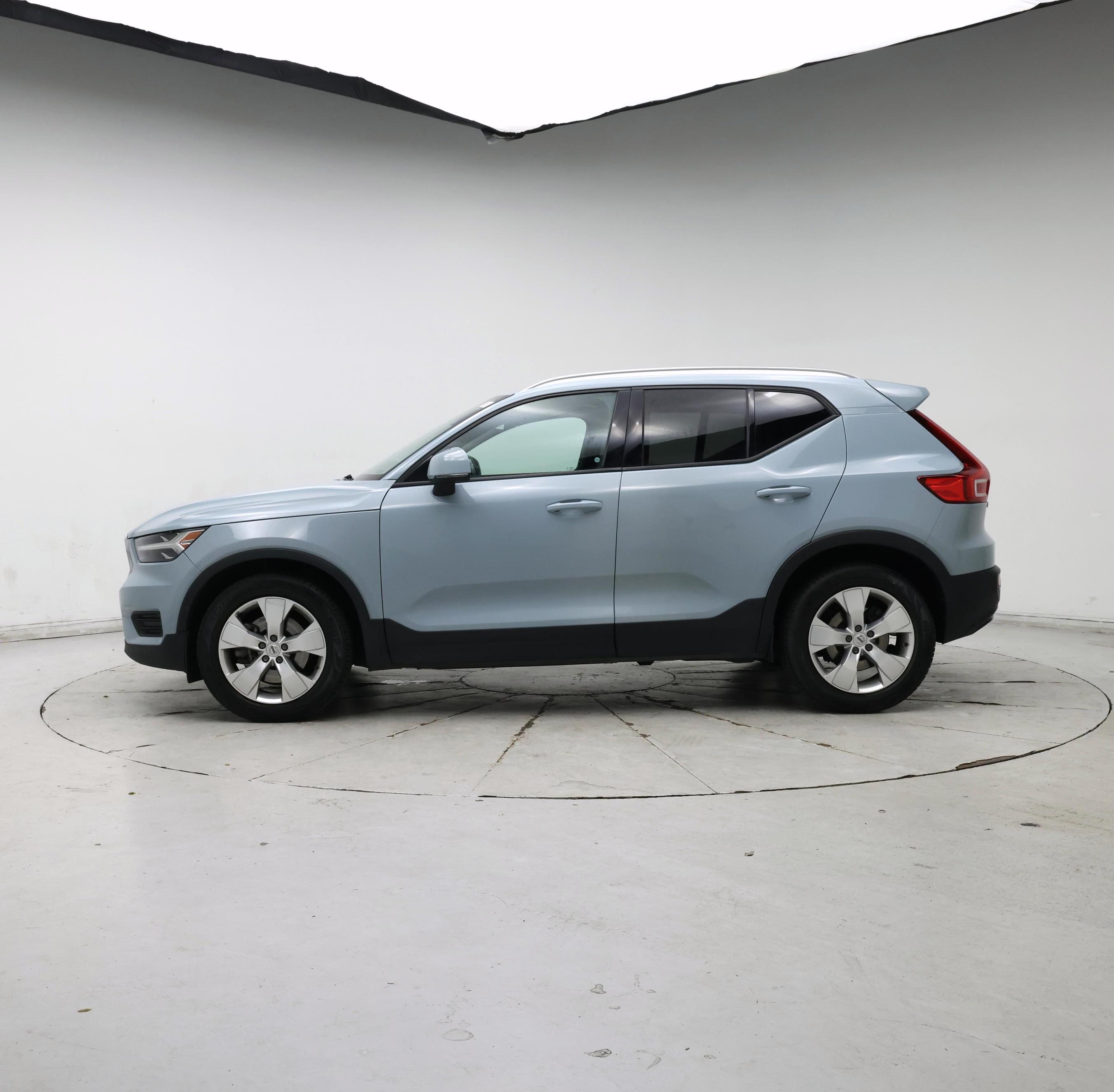 Thumbnail: 2019 Volvo XC40 - 3