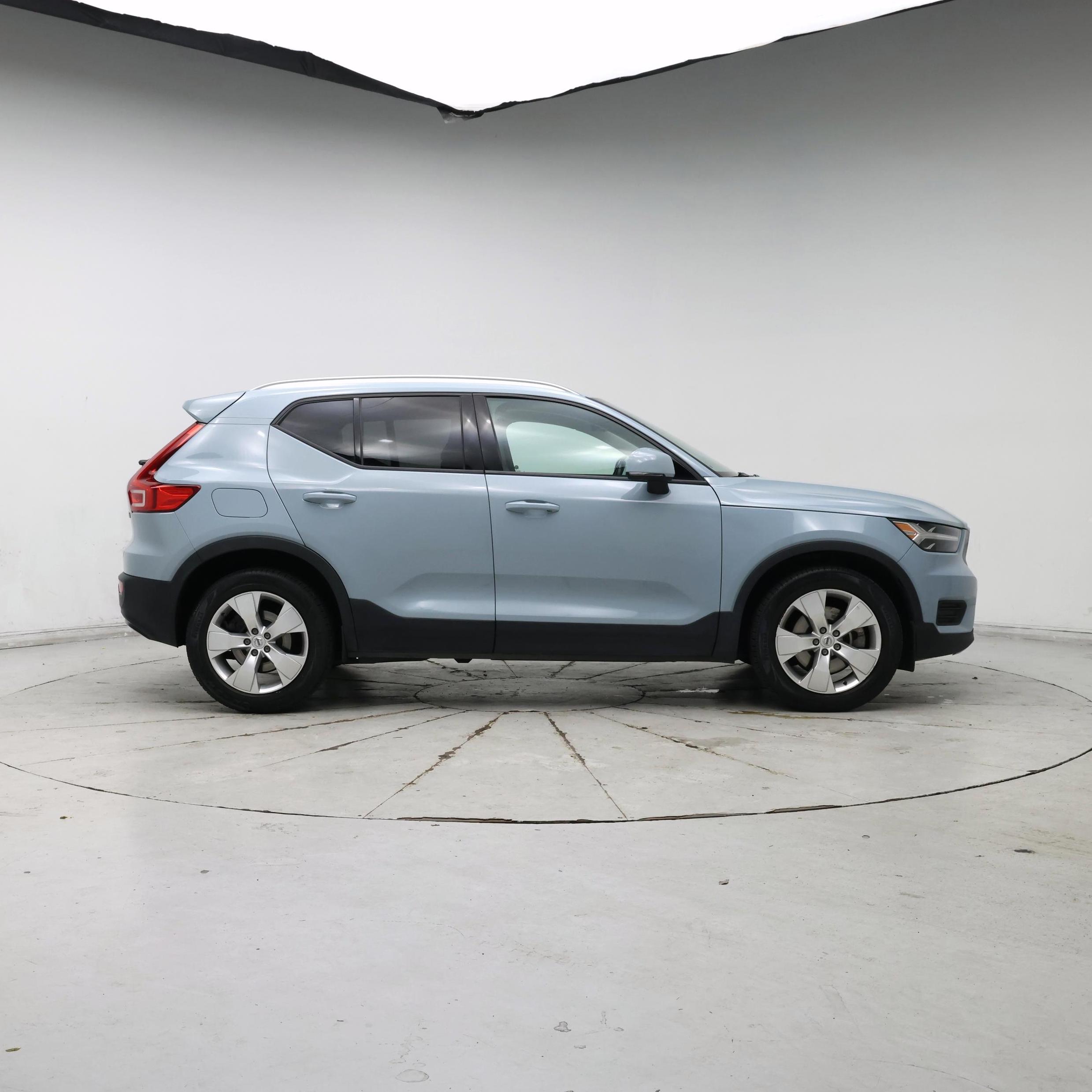 Thumbnail: 2019 Volvo XC40 - 7