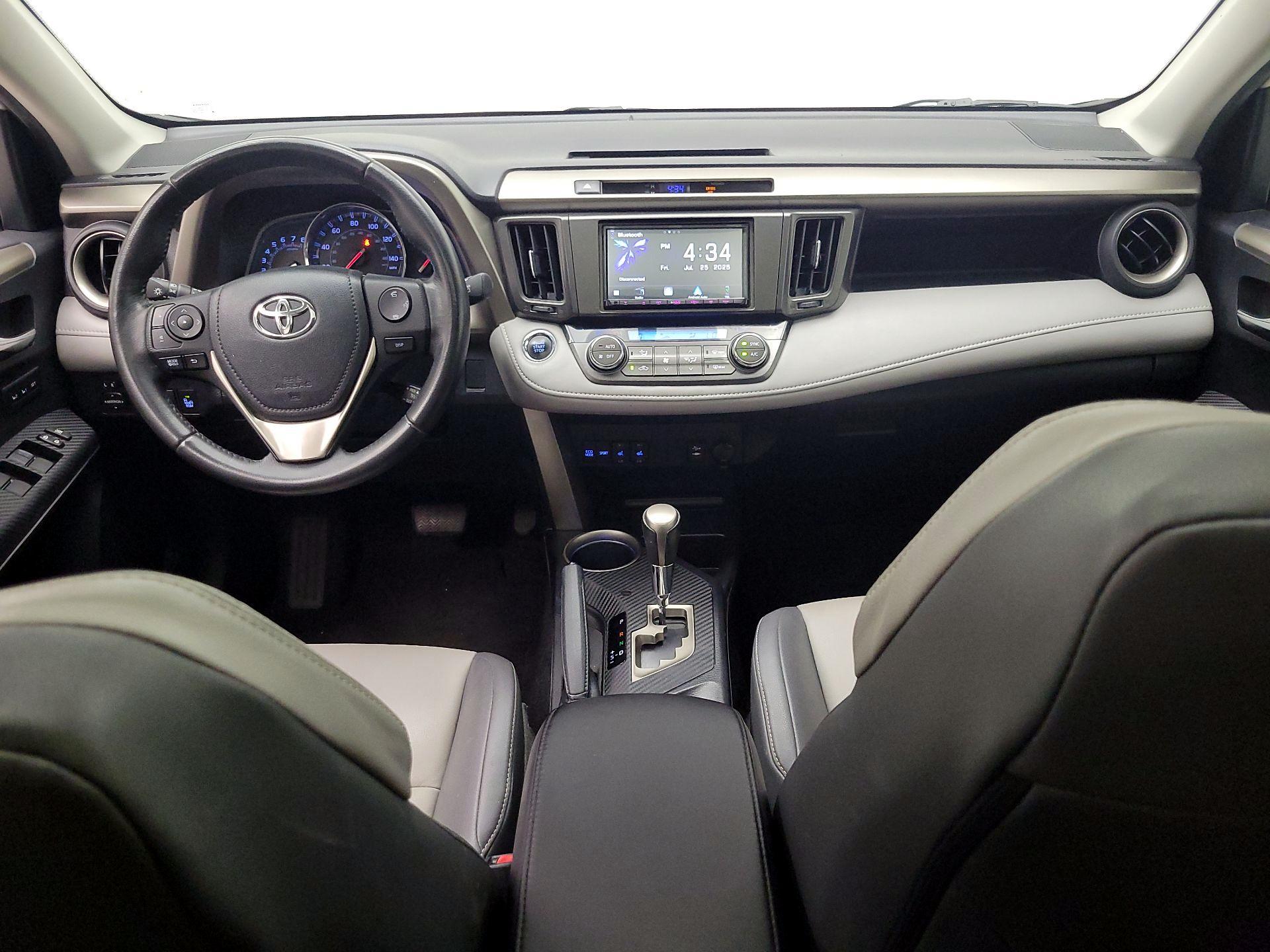 Thumbnail: 2013 Toyota RAV4 - 9