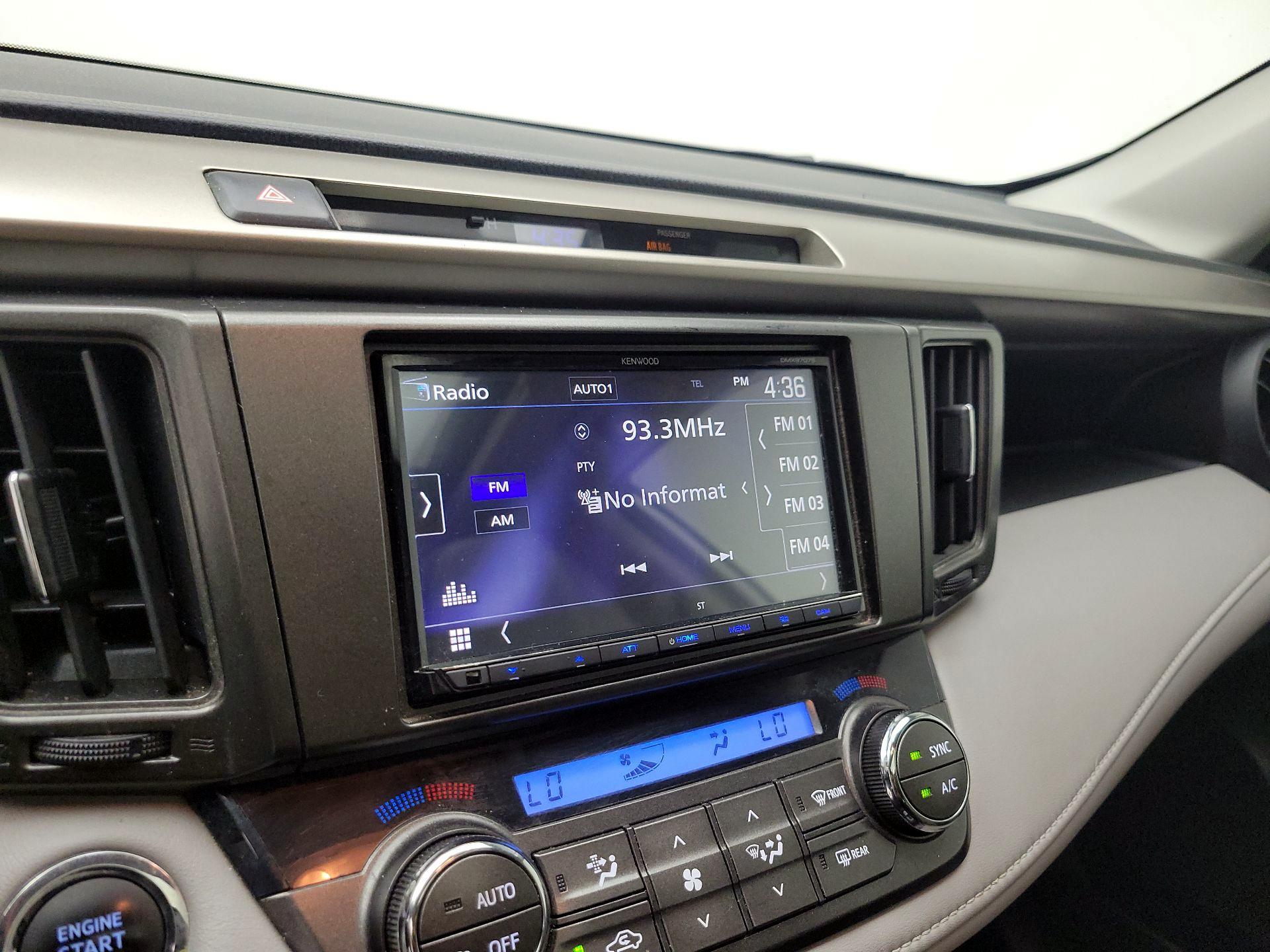 Thumbnail: 2013 Toyota RAV4 - 15