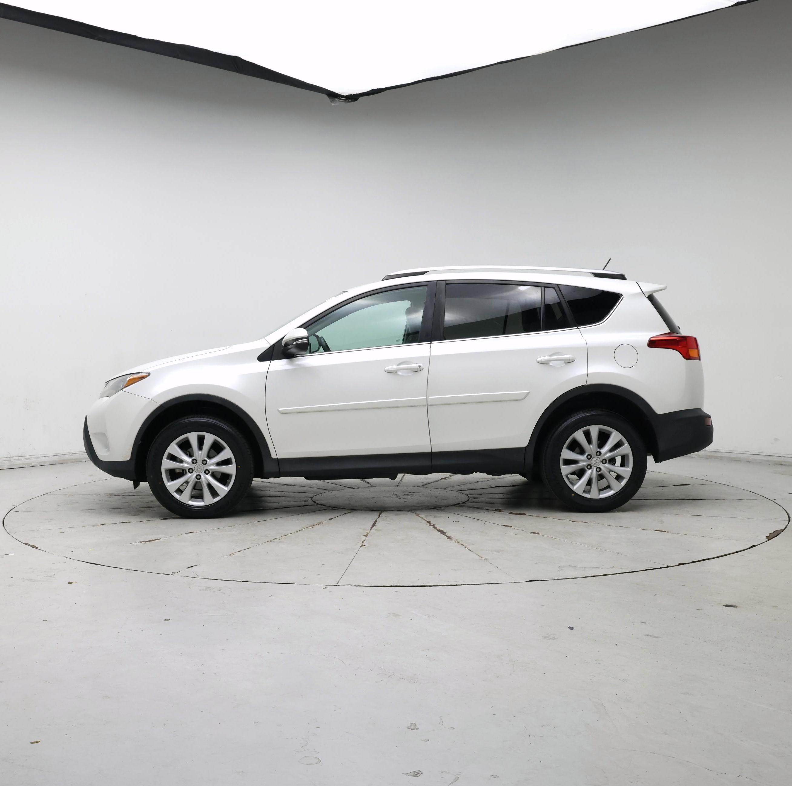Thumbnail: 2013 Toyota RAV4 - 3