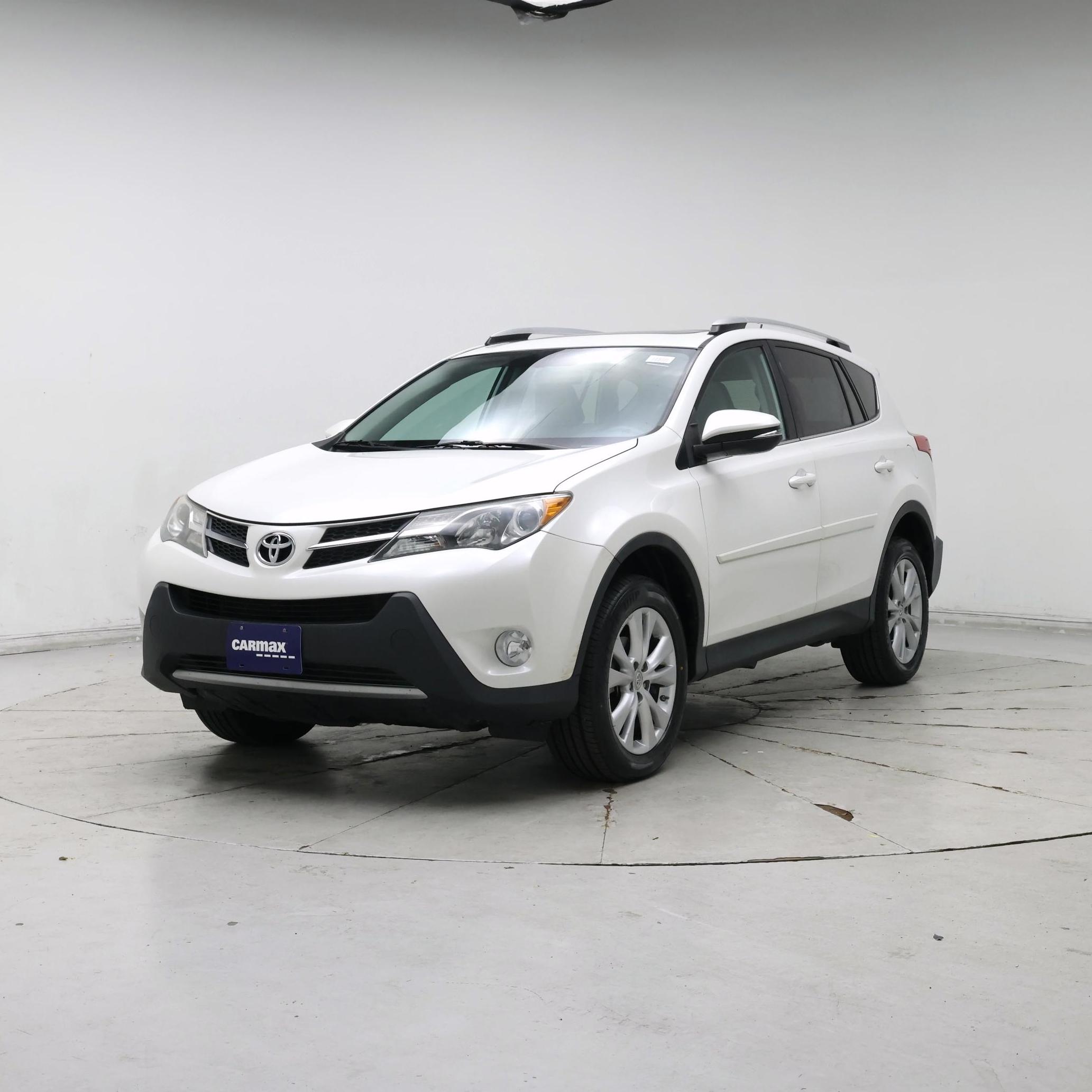 Thumbnail: 2013 Toyota RAV4 - 4