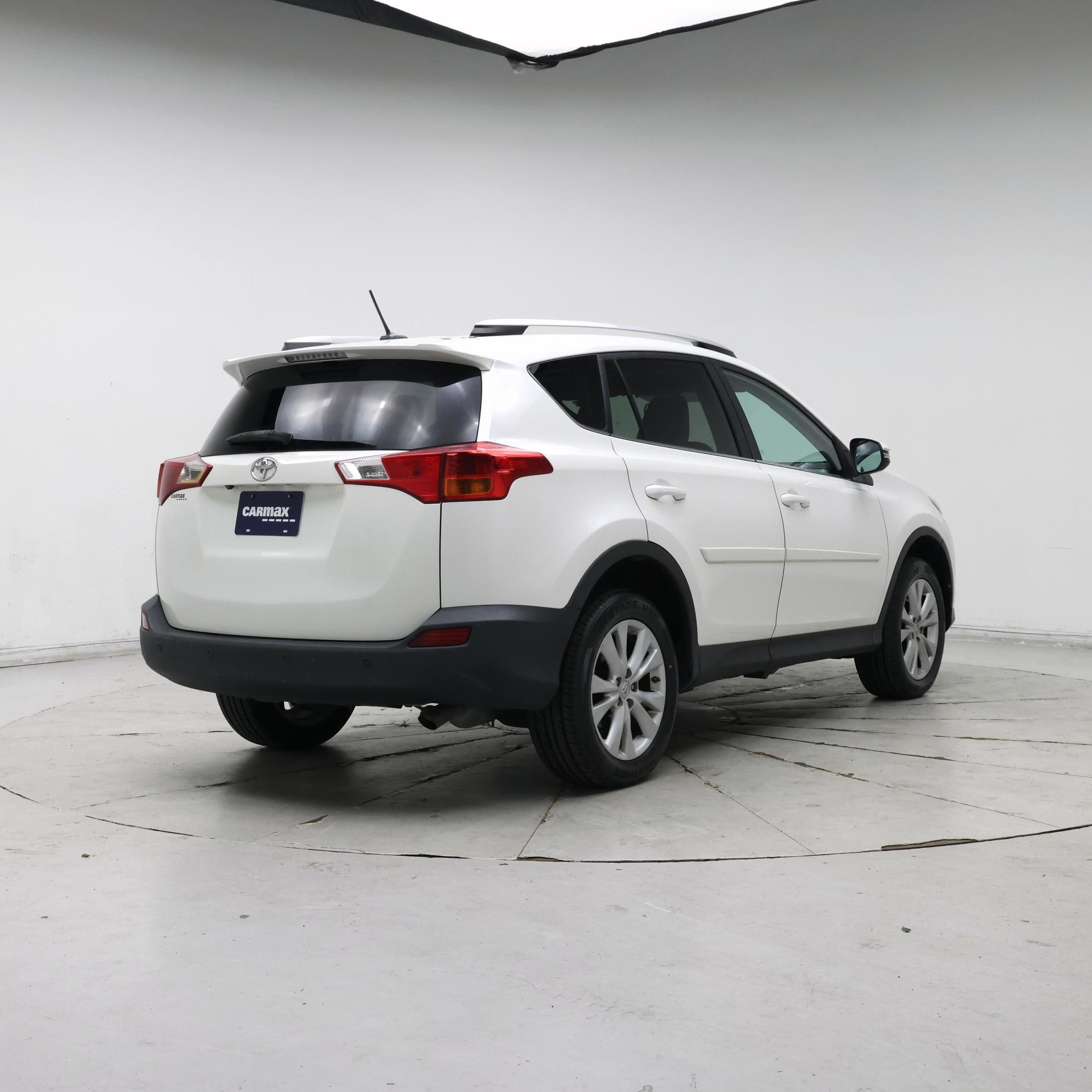 Thumbnail: 2013 Toyota RAV4 - 8