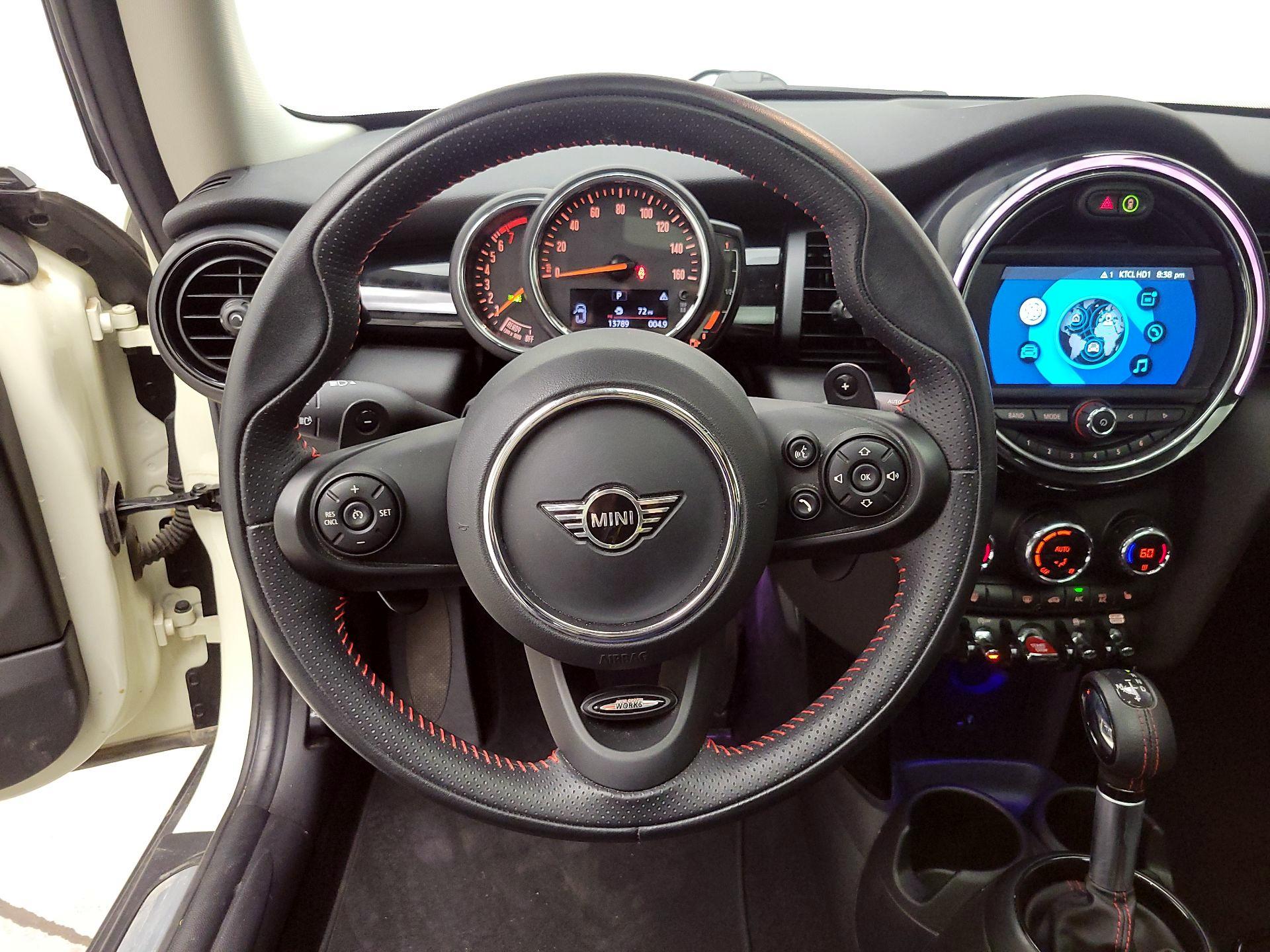 Thumbnail: 2019 MINI Cooper Hardtop - 10