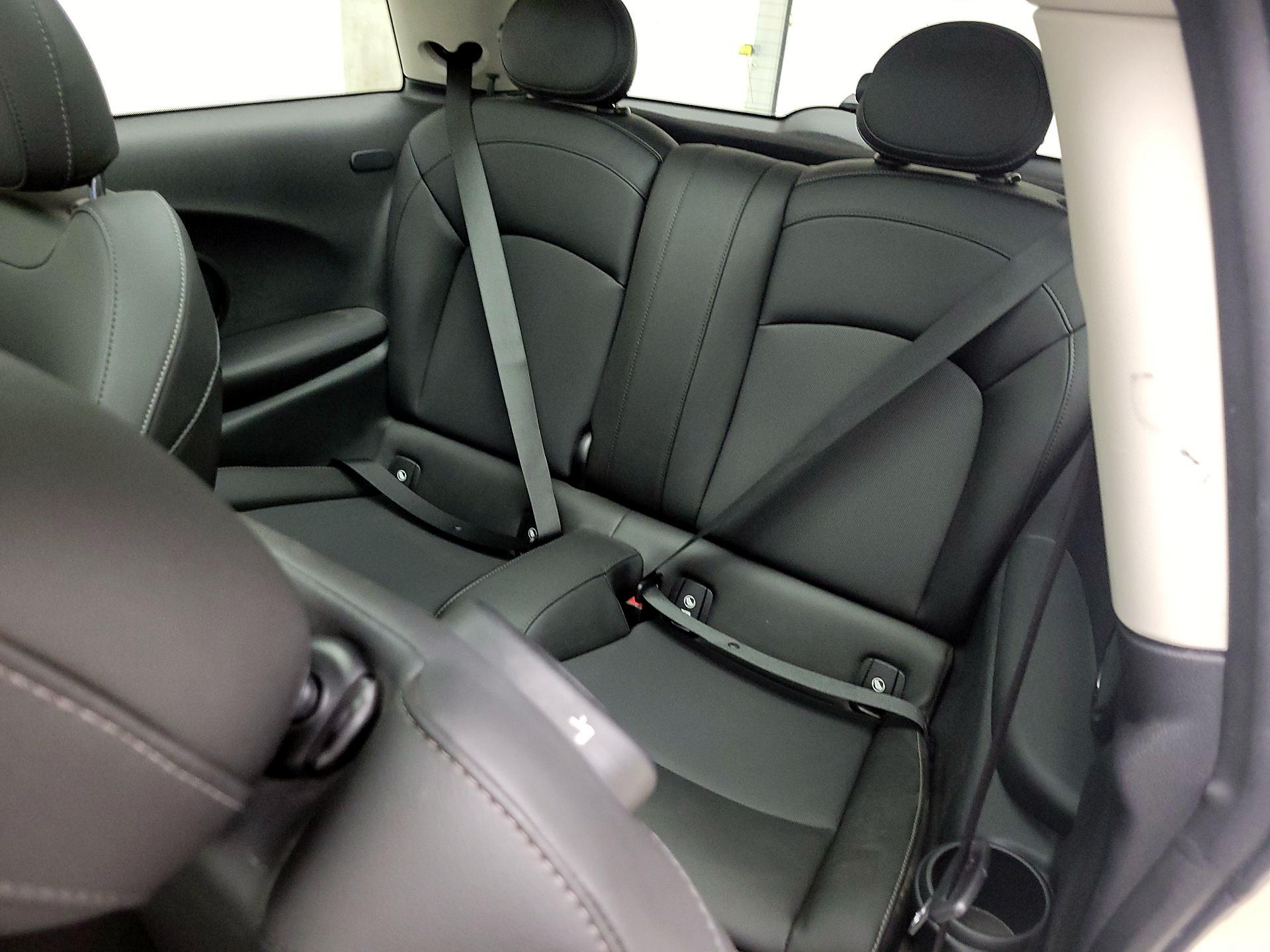 Thumbnail: 2019 MINI Cooper Hardtop - 20