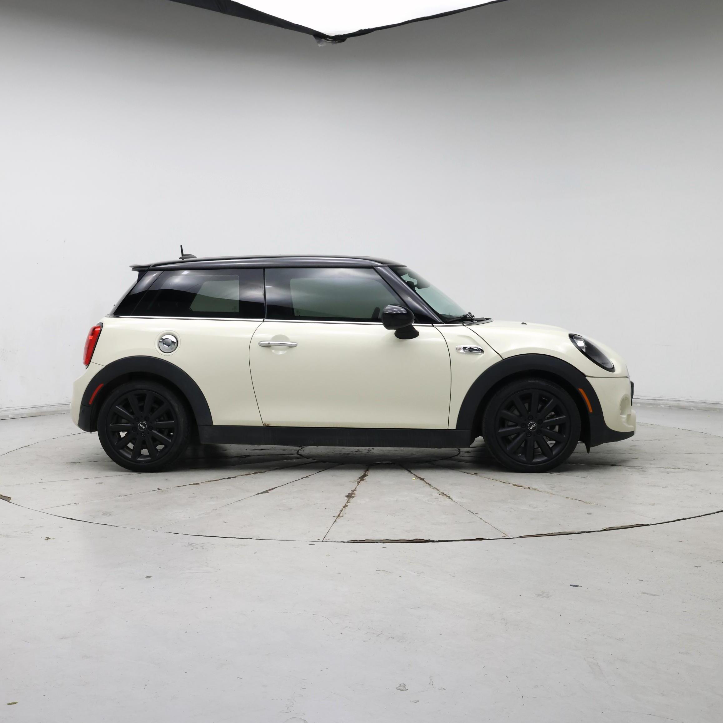 Thumbnail: 2019 MINI Cooper Hardtop - 7