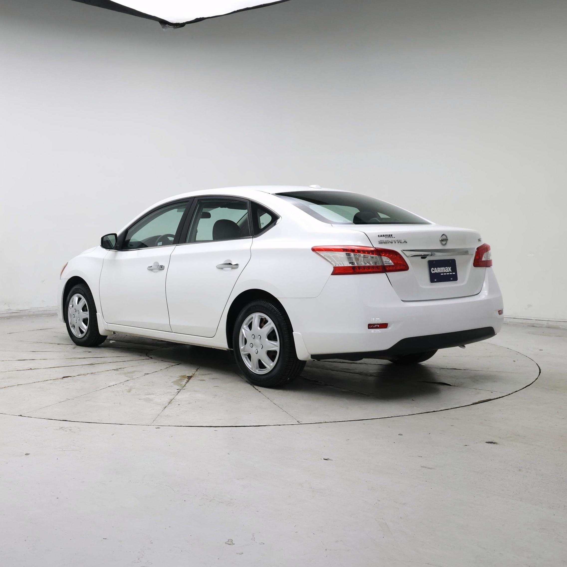 Thumbnail: 2015 Nissan Sentra - 2
