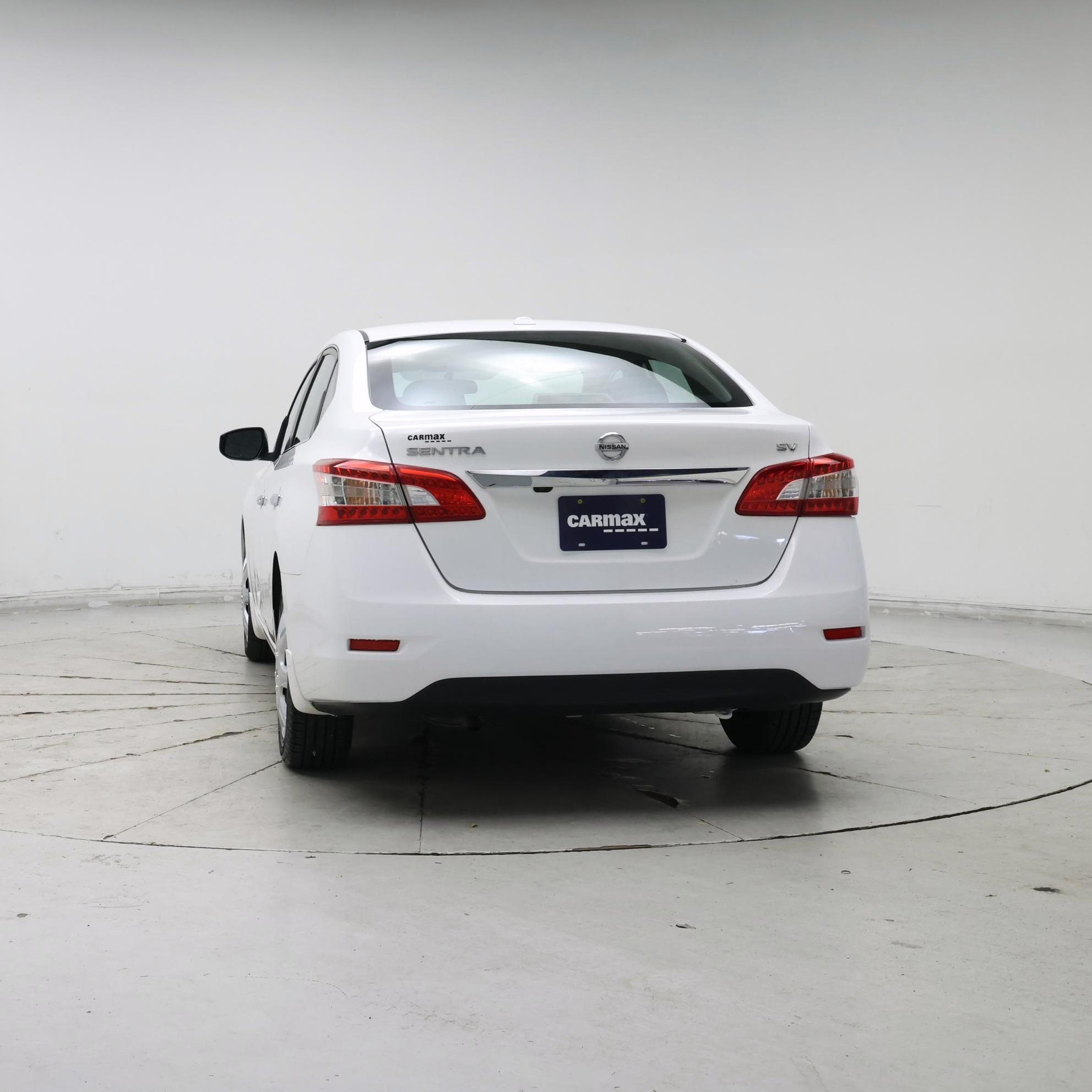 Thumbnail: 2015 Nissan Sentra - 6