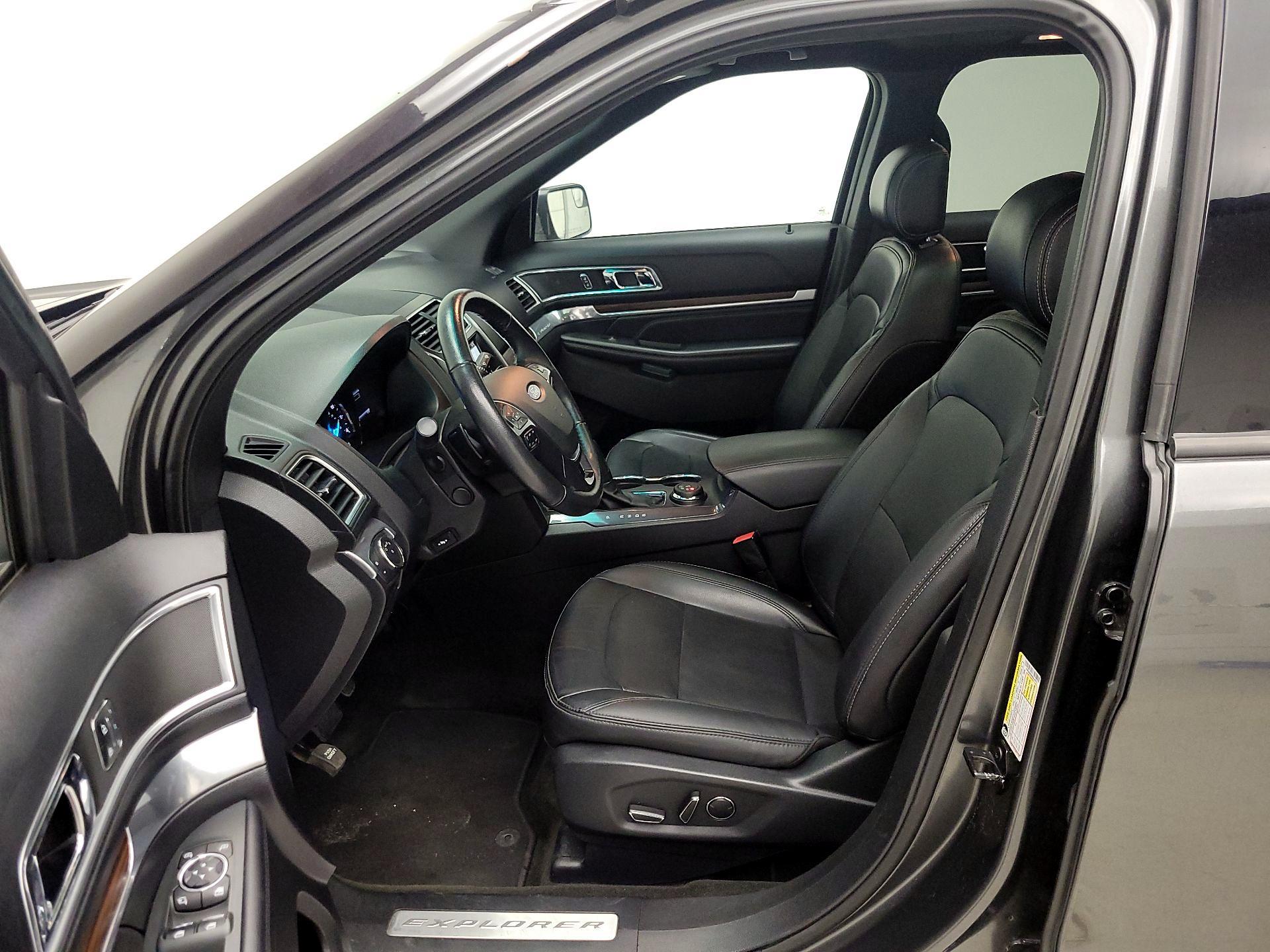 Thumbnail: 2017 Ford Explorer - 11