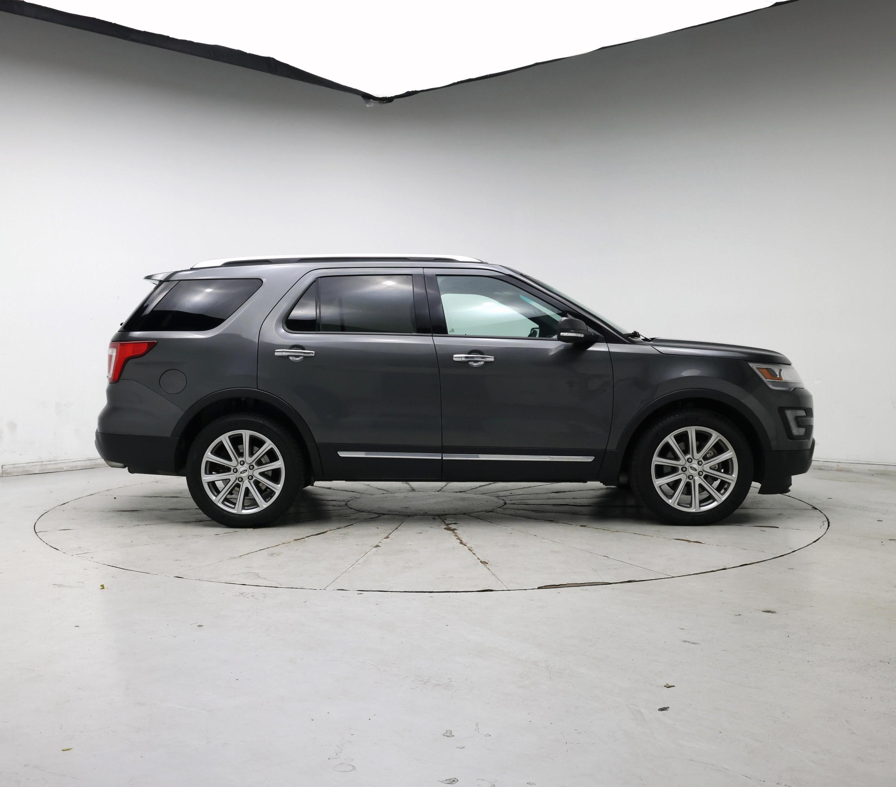 Thumbnail: 2017 Ford Explorer - 7