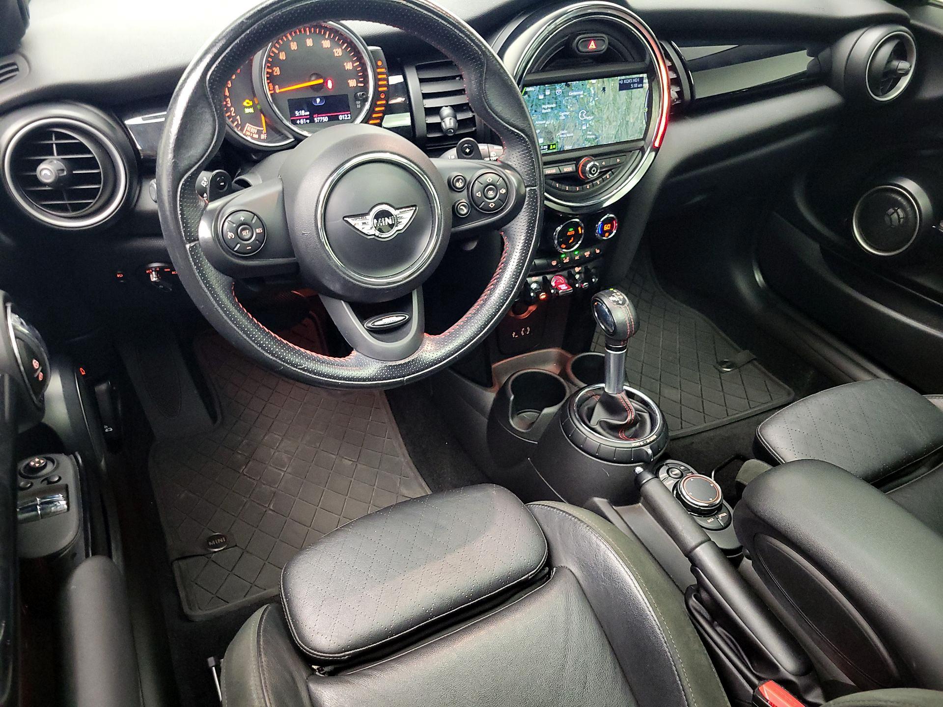 Thumbnail: 2014 MINI Cooper Hardtop - 9