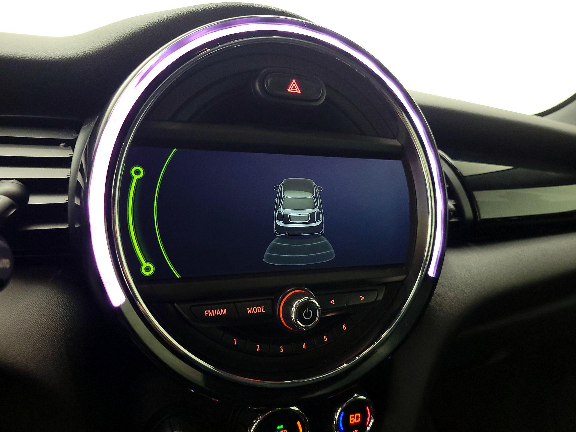 Thumbnail: 2014 MINI Cooper Hardtop - 15