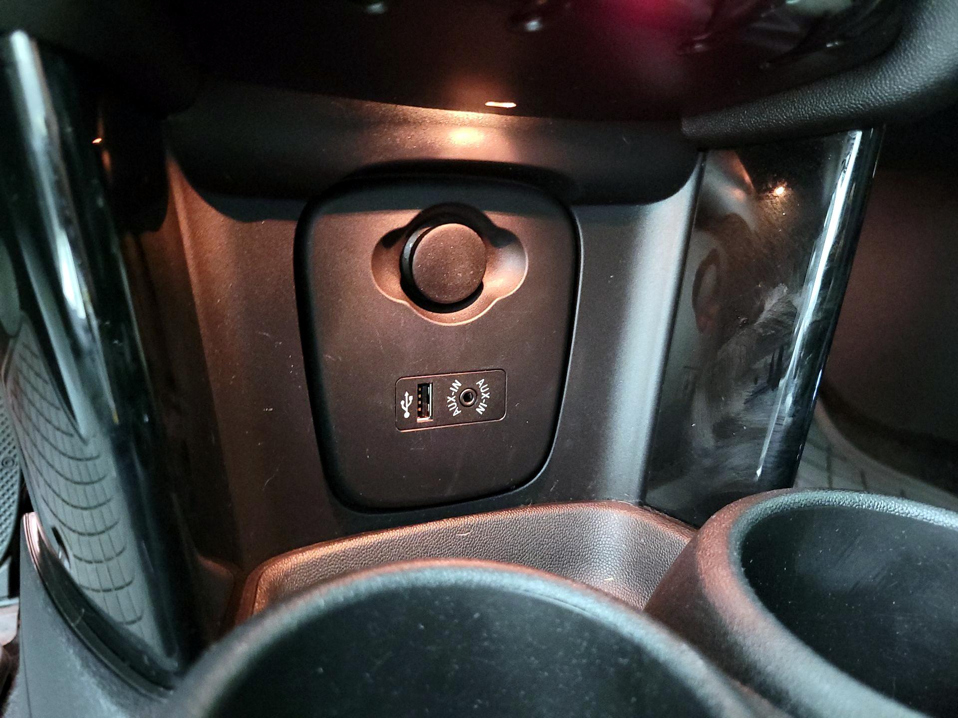 Thumbnail: 2014 MINI Cooper Hardtop - 19