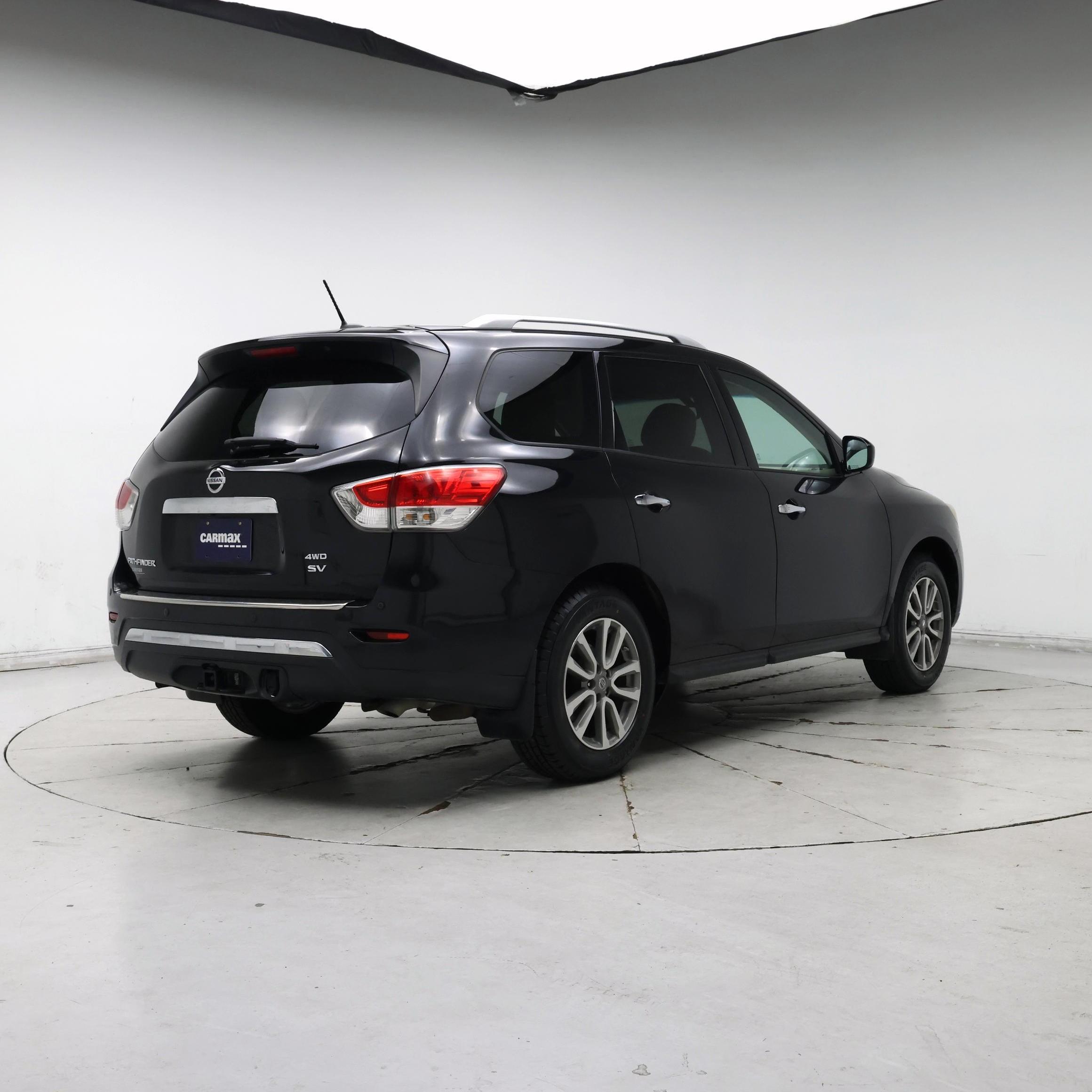 Thumbnail: 2016 Nissan Pathfinder - 8