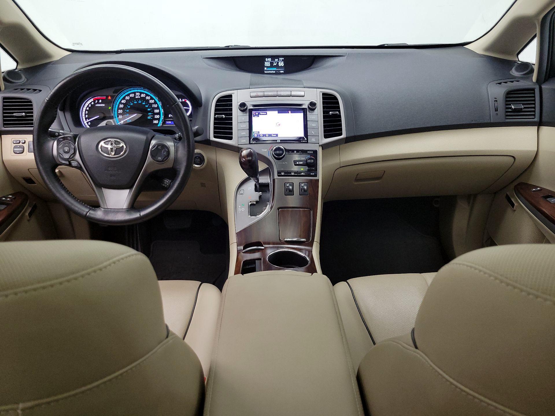Thumbnail: 2015 Toyota Venza - 9