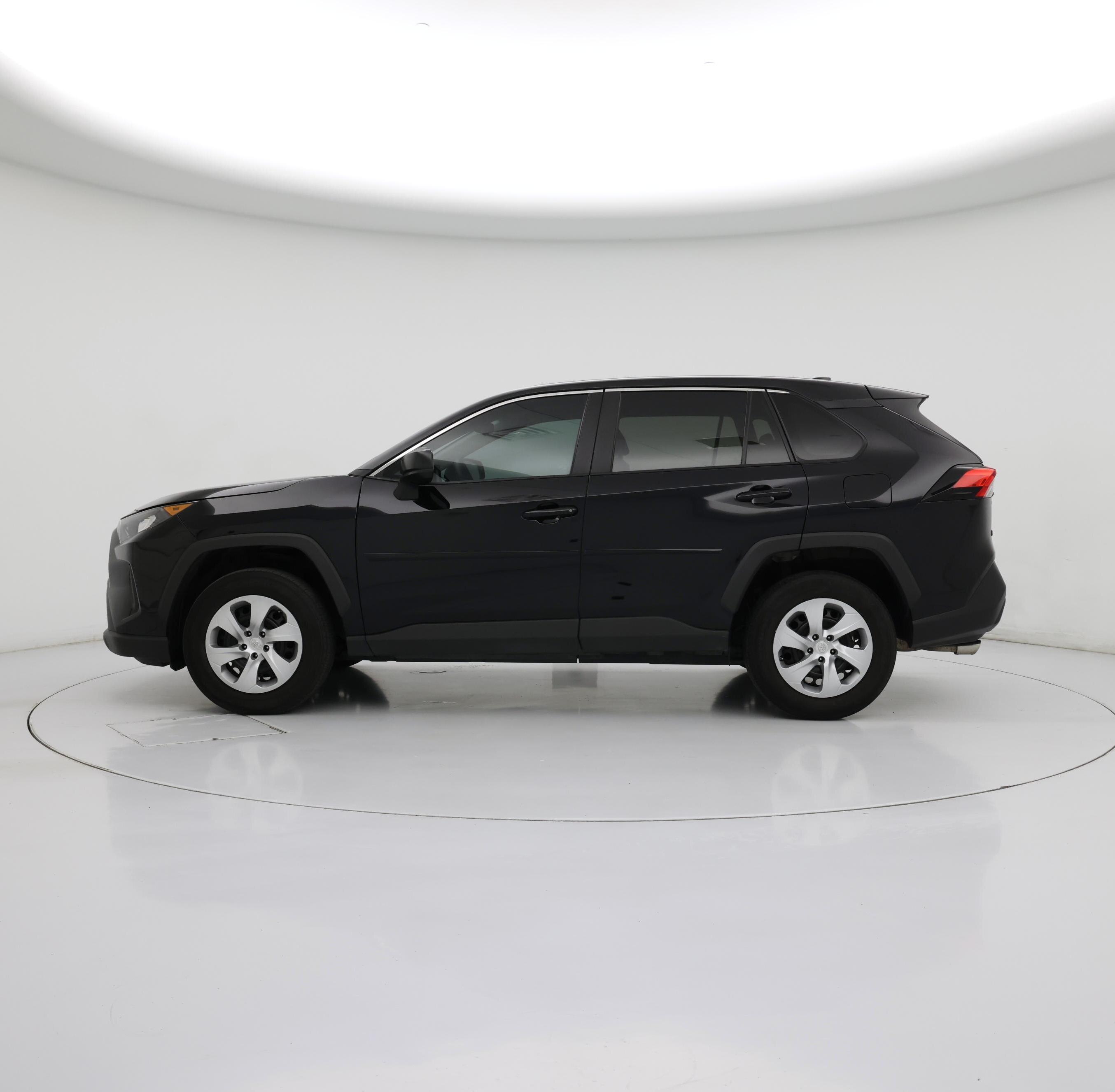 Thumbnail: 2022 Toyota RAV4 - 3