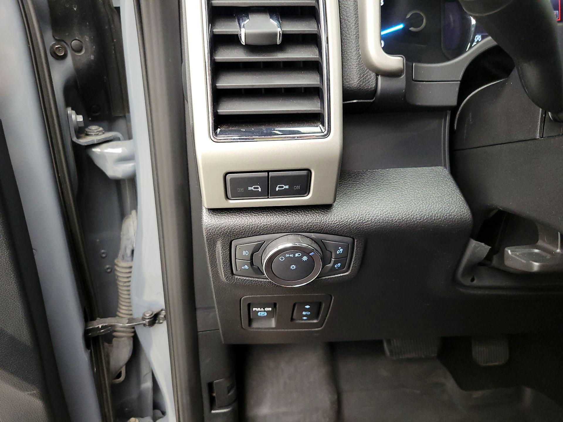 Thumbnail: 2019 Ford F-150 - 13