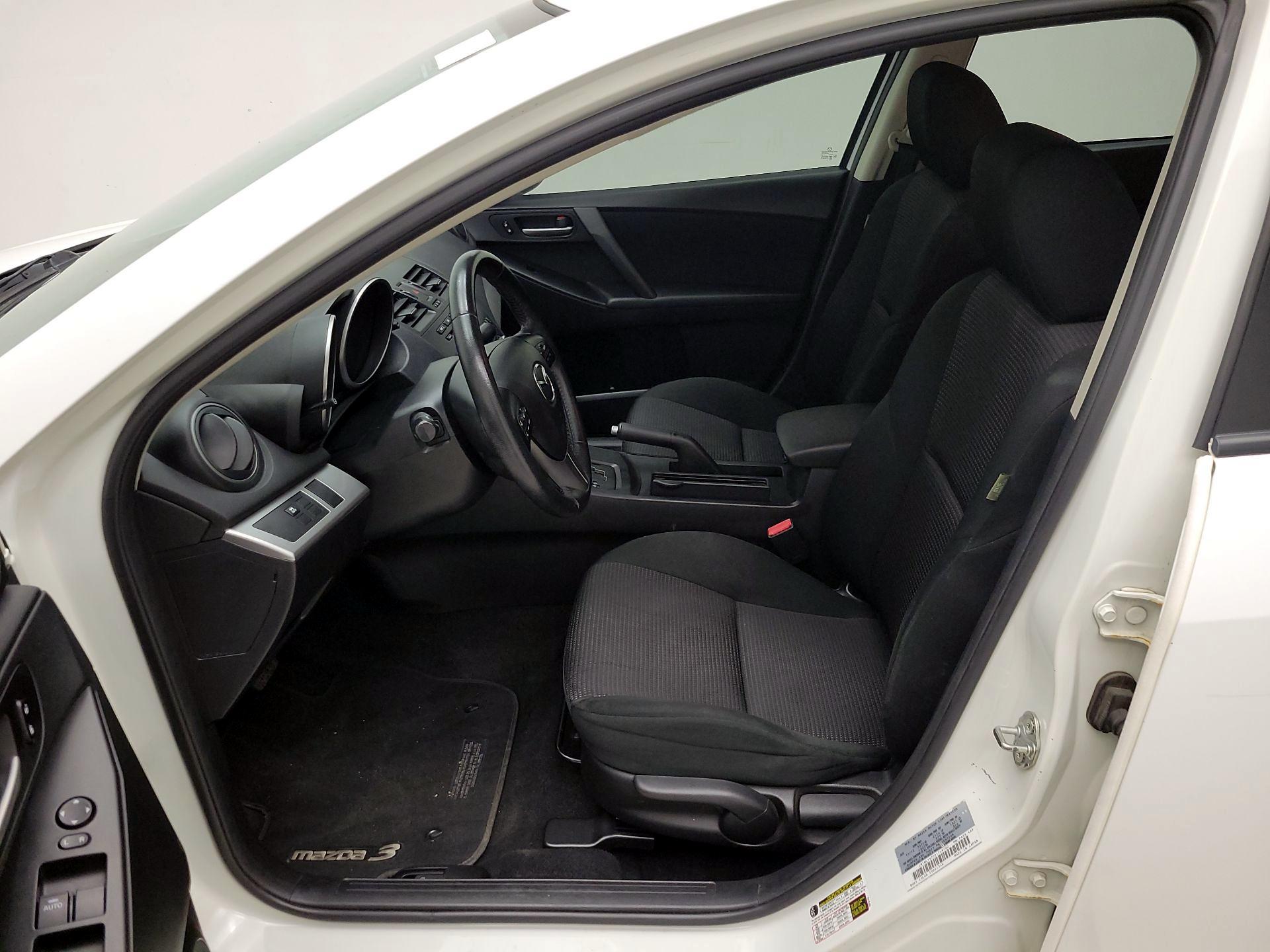 Thumbnail: 2013 Mazda Mazda3 - 11