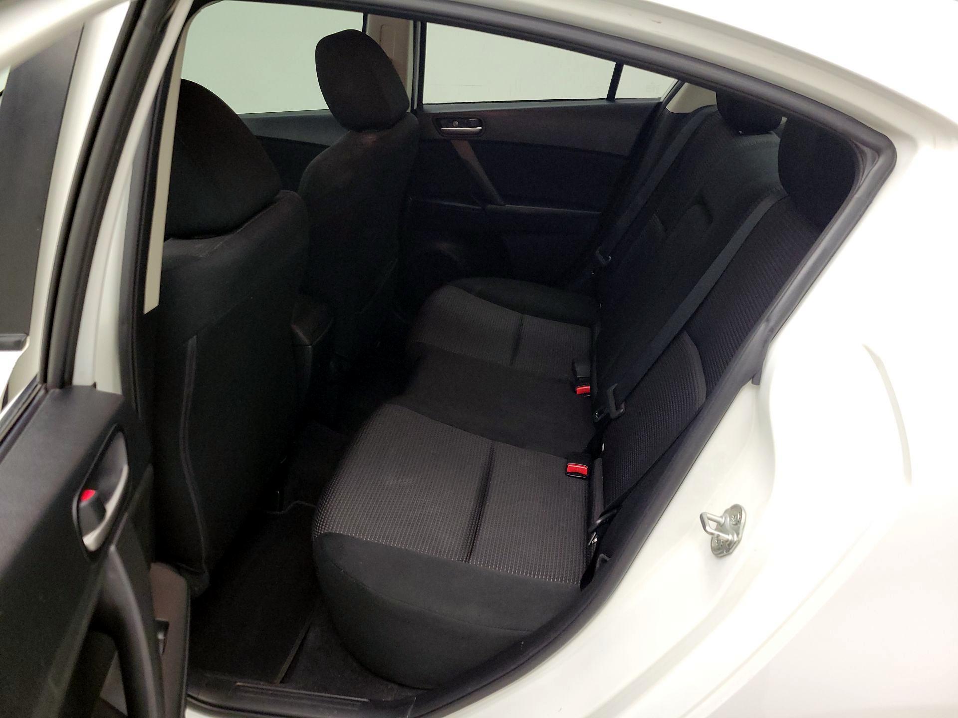 Thumbnail: 2013 Mazda Mazda3 - 18