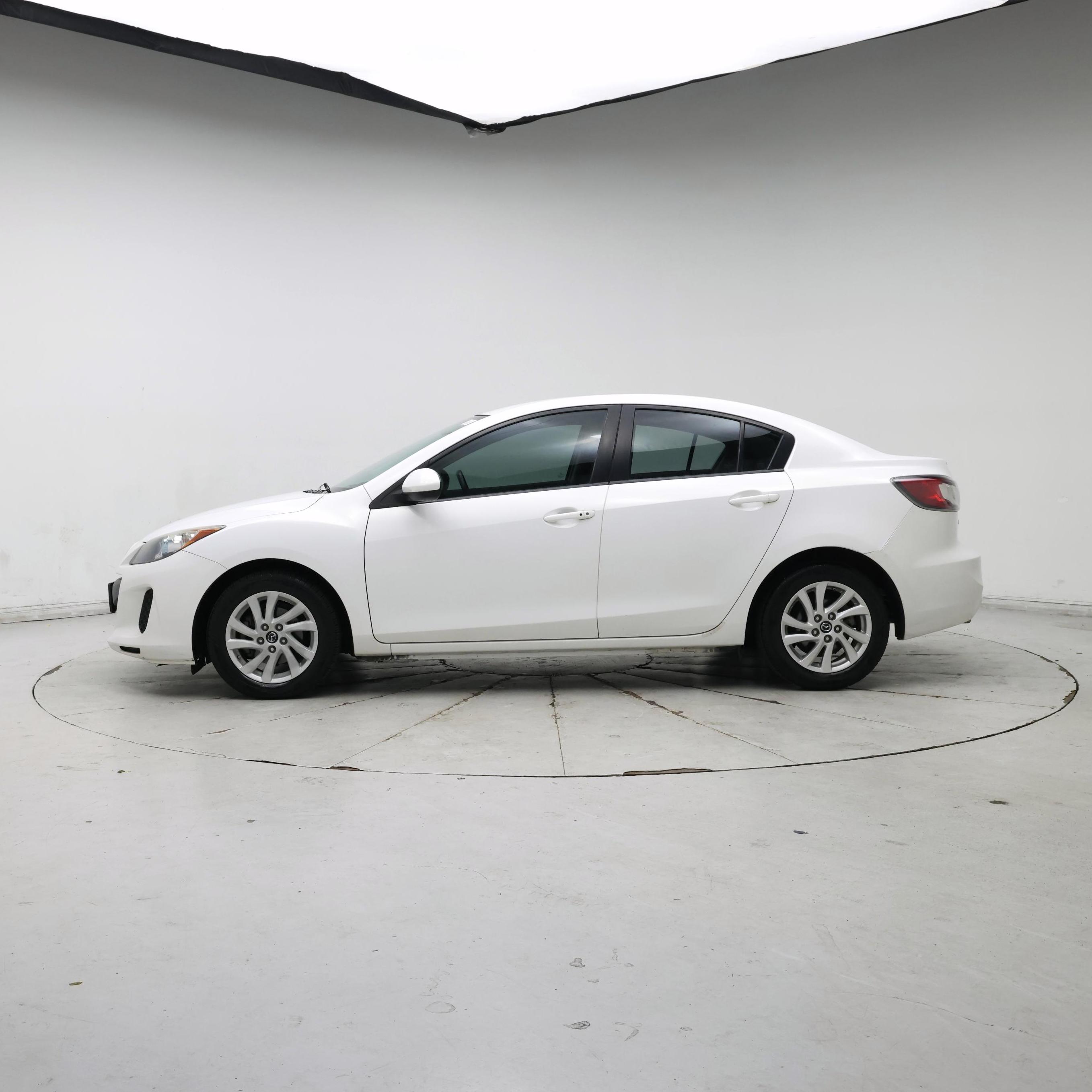 Thumbnail: 2013 Mazda Mazda3 - 3