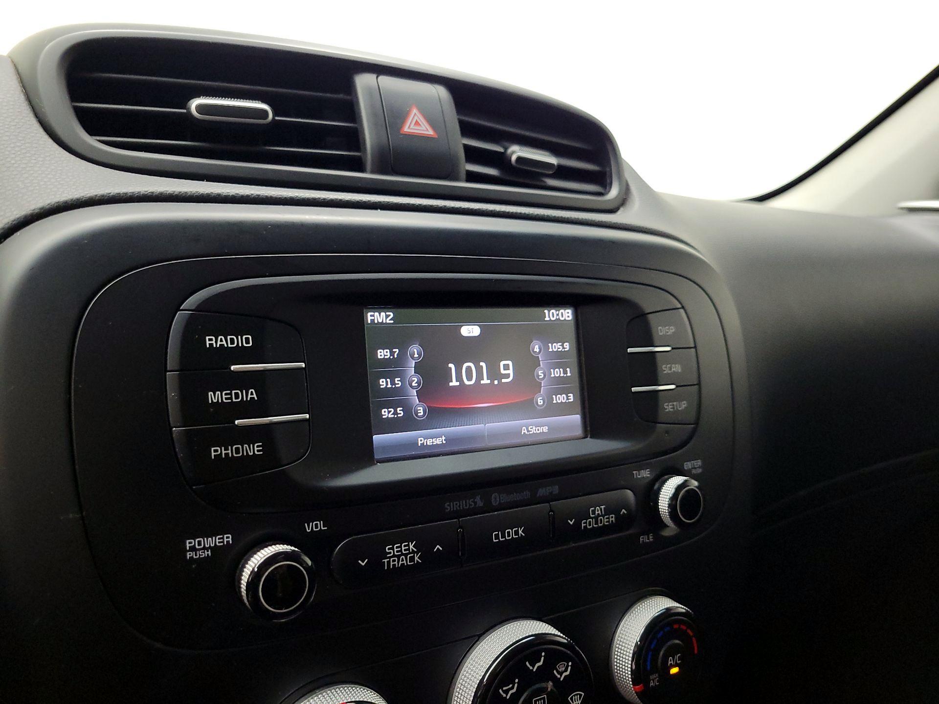 Thumbnail: 2016 Kia Soul - 15