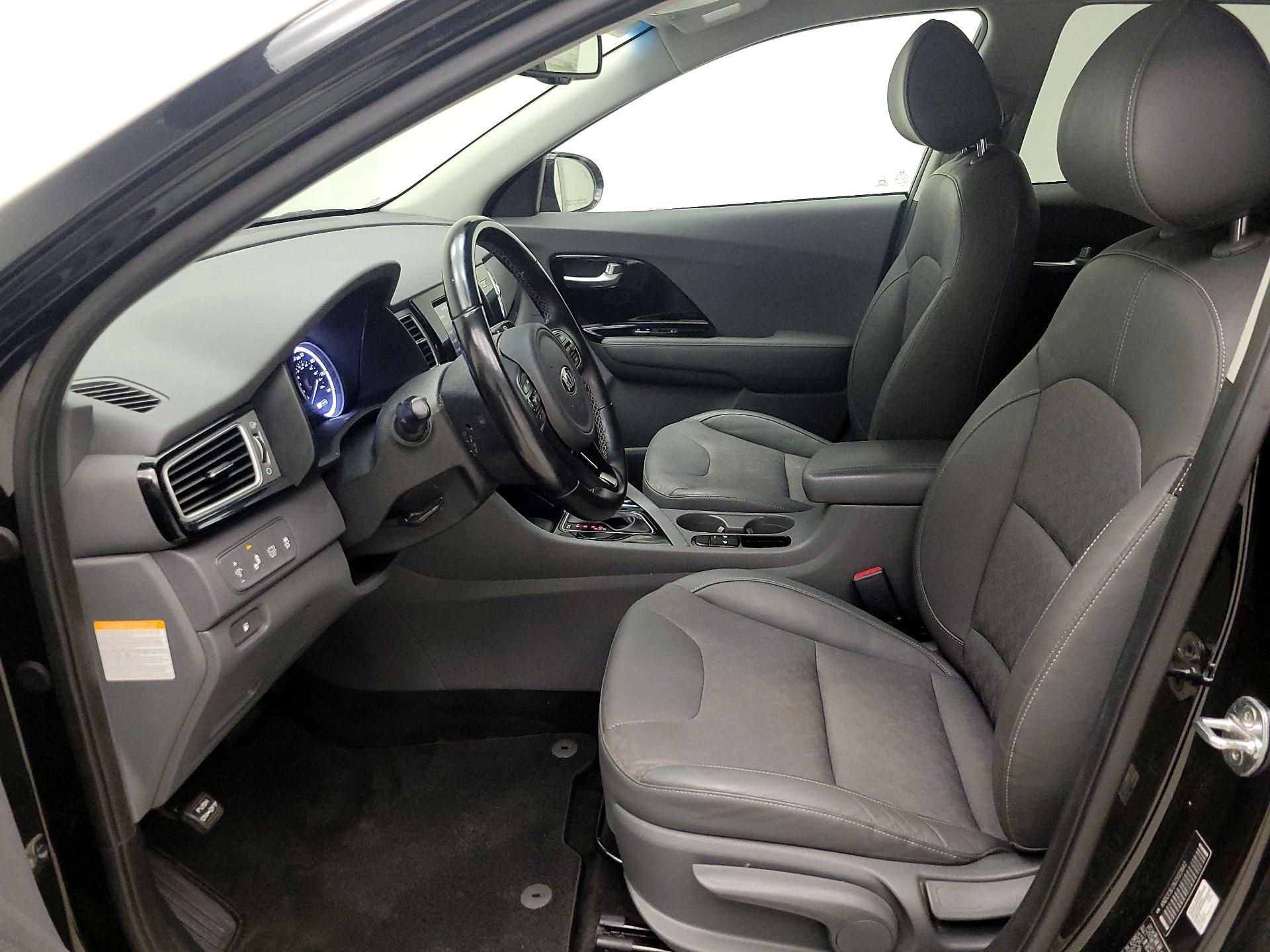 Thumbnail: 2018 Kia Niro - 11