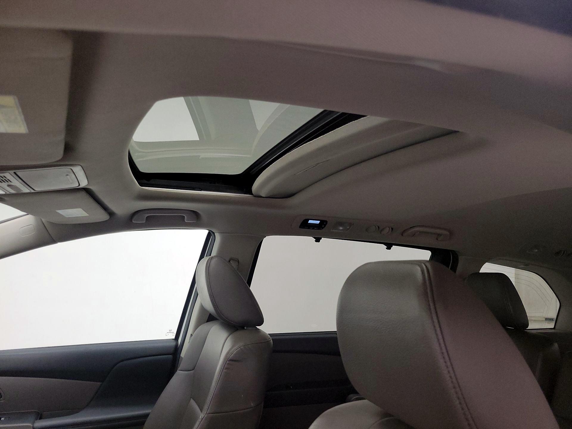 Thumbnail: 2014 Honda Odyssey - 19