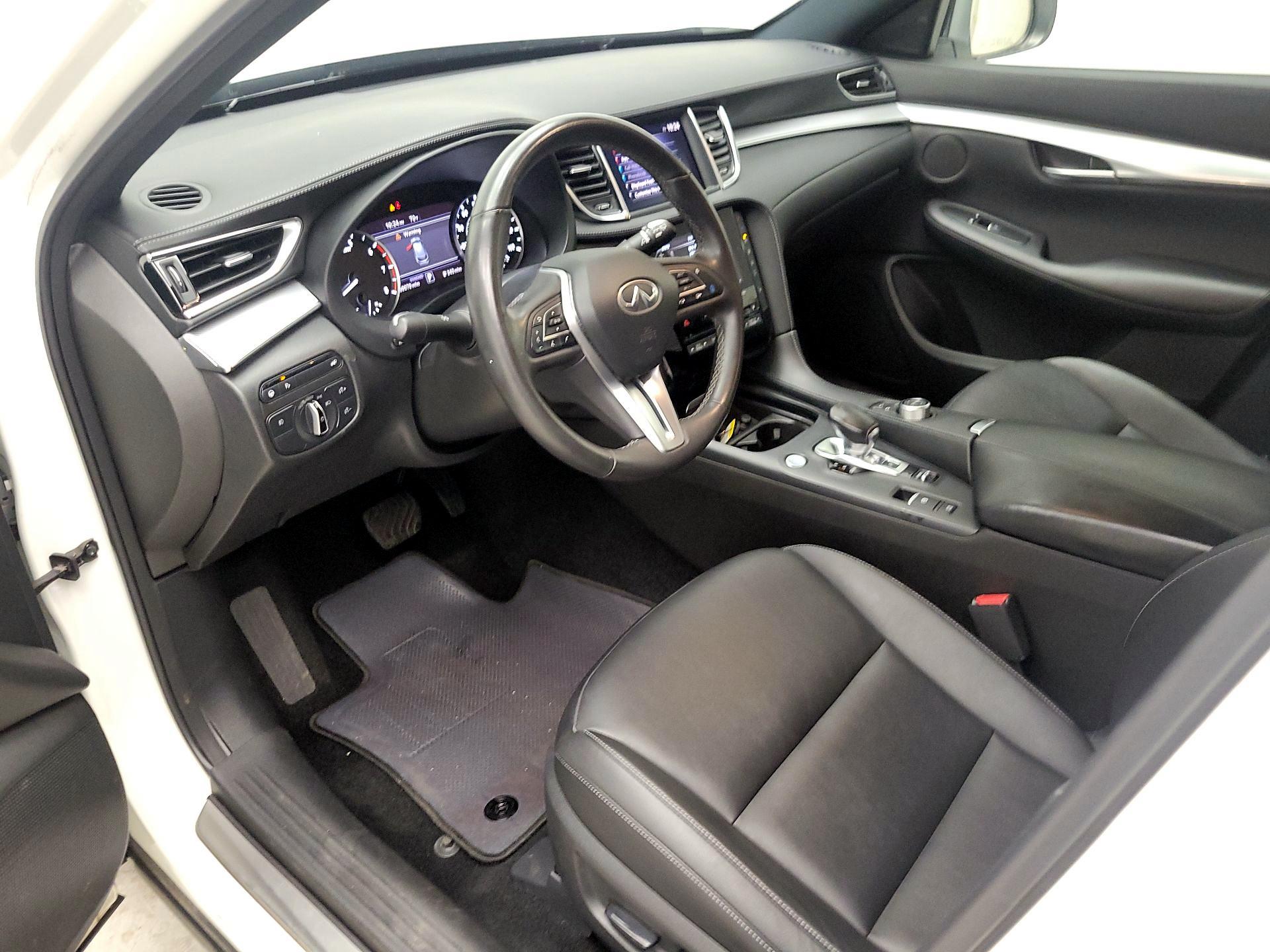 Thumbnail: 2021 INFINITI QX50 - 11