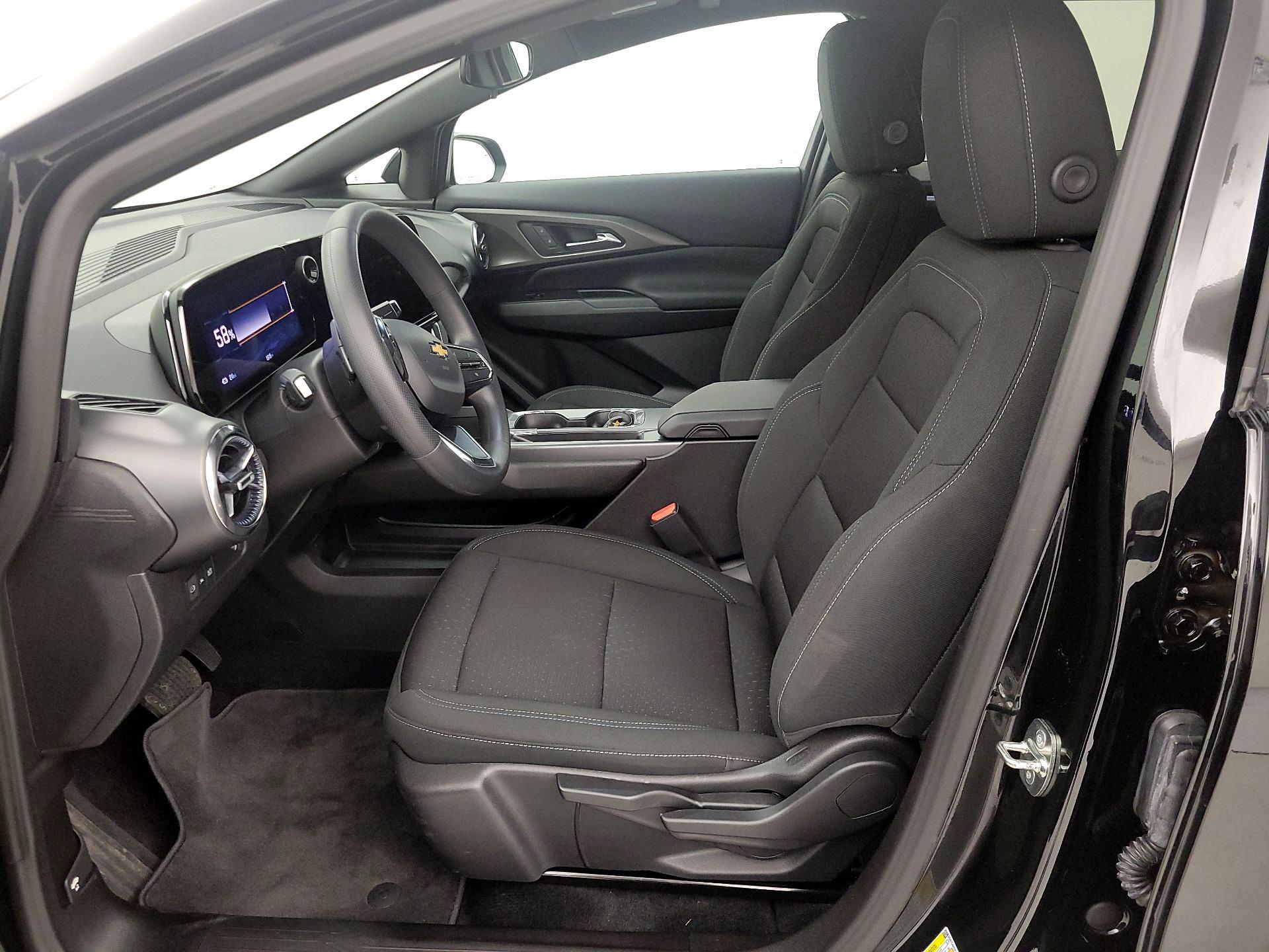 Thumbnail: 2025 Chevrolet Equinox - 11