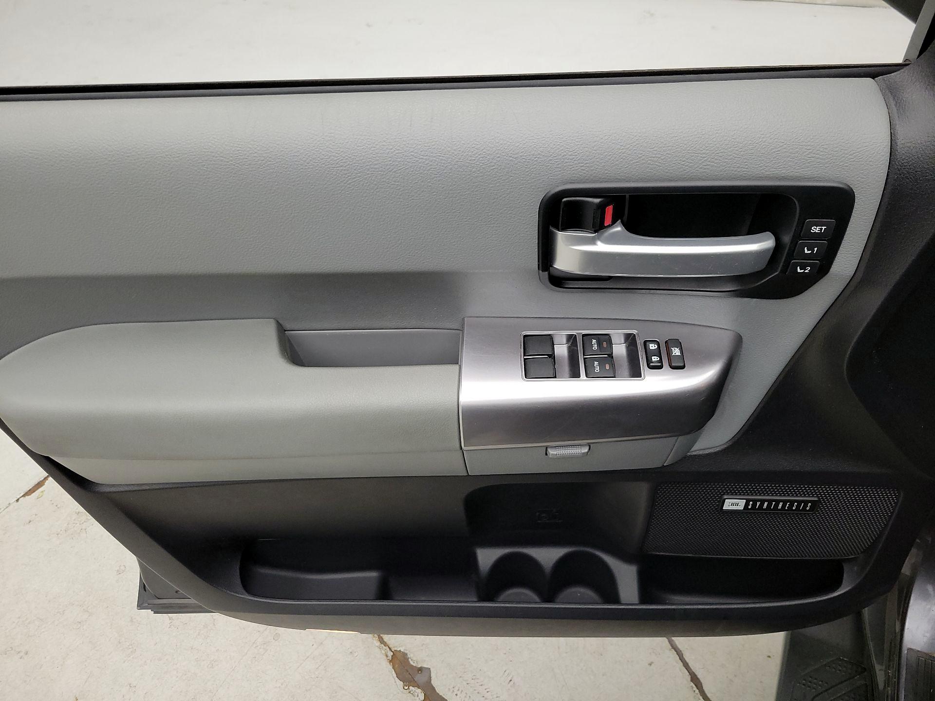 Thumbnail: 2018 Toyota Sequoia - 12