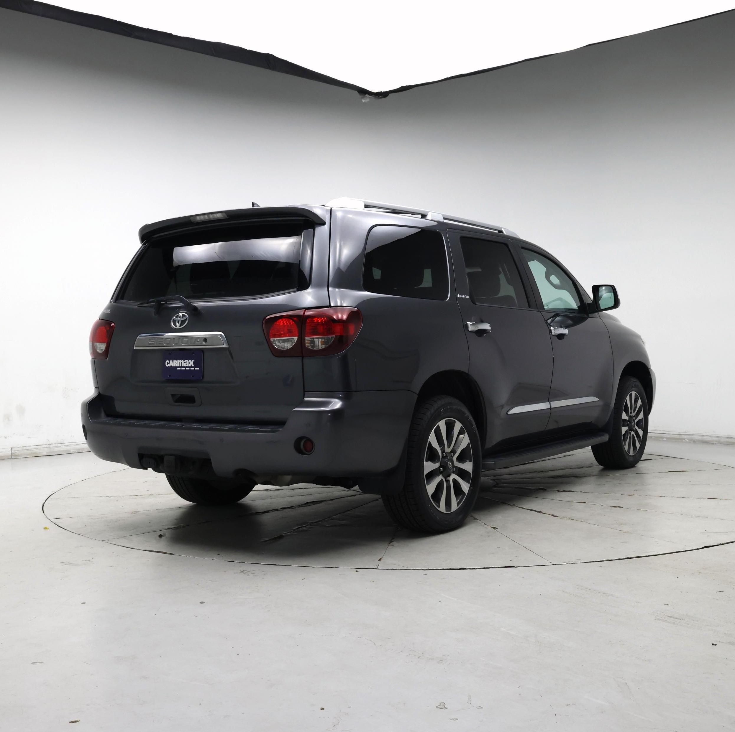 Thumbnail: 2018 Toyota Sequoia - 8